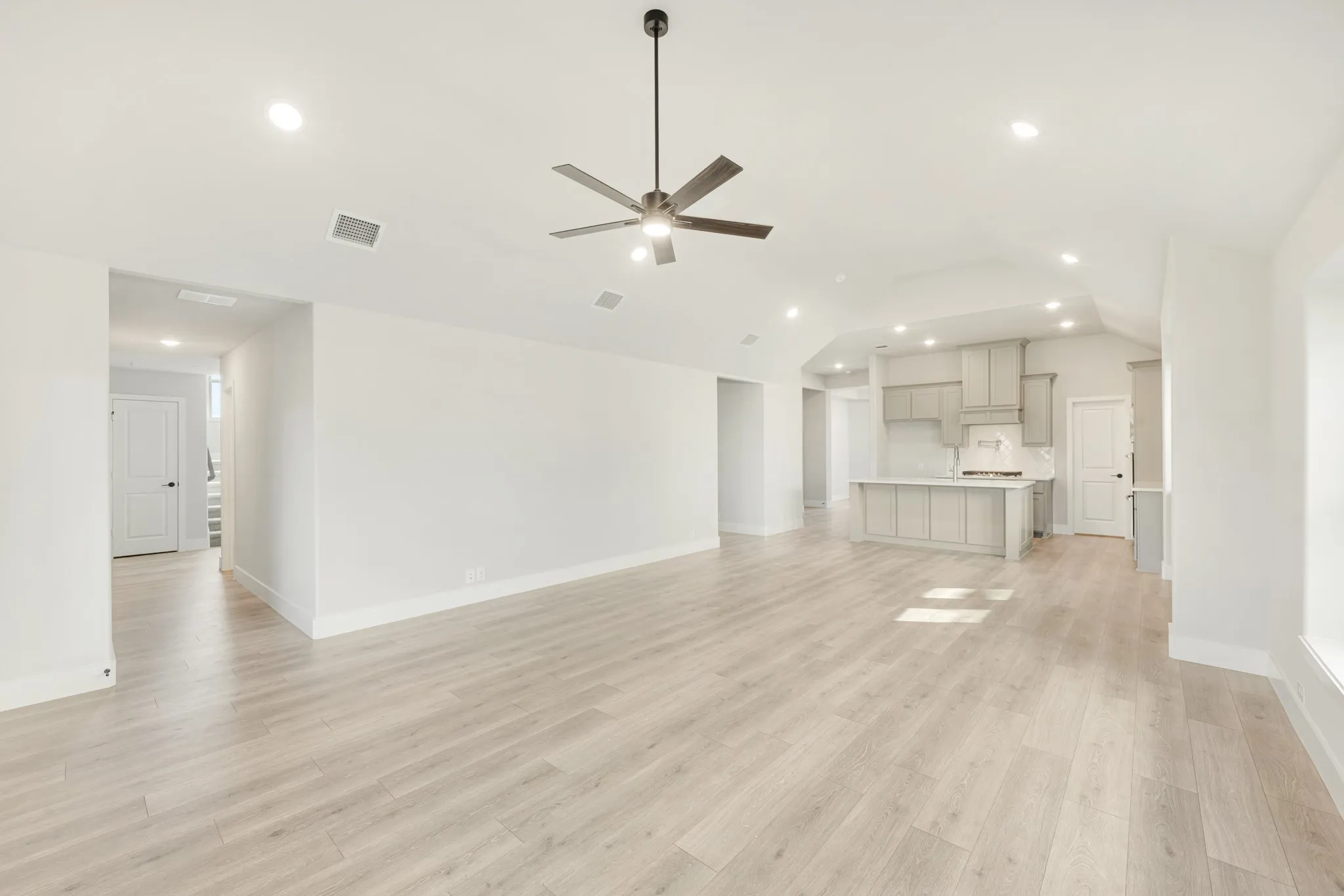 Single Family Residence For Sale in Ellis County , 217 Fireberry Drive, Glenn Heights, Texas 75154, 4 Bedroom, 3 Bathroom, 3 Garage spaces, 2,752 Sqft, built in 2026, mls#21340984, Real Estate Agent in Glenn Heights, Homes For Sale in Ellis county, Homes For Sale in Glenn Heights, Realtor in Glenn Heights Texas, Real Estate Brokerage Independent Realty Texas, Luminita Cordes Realtor