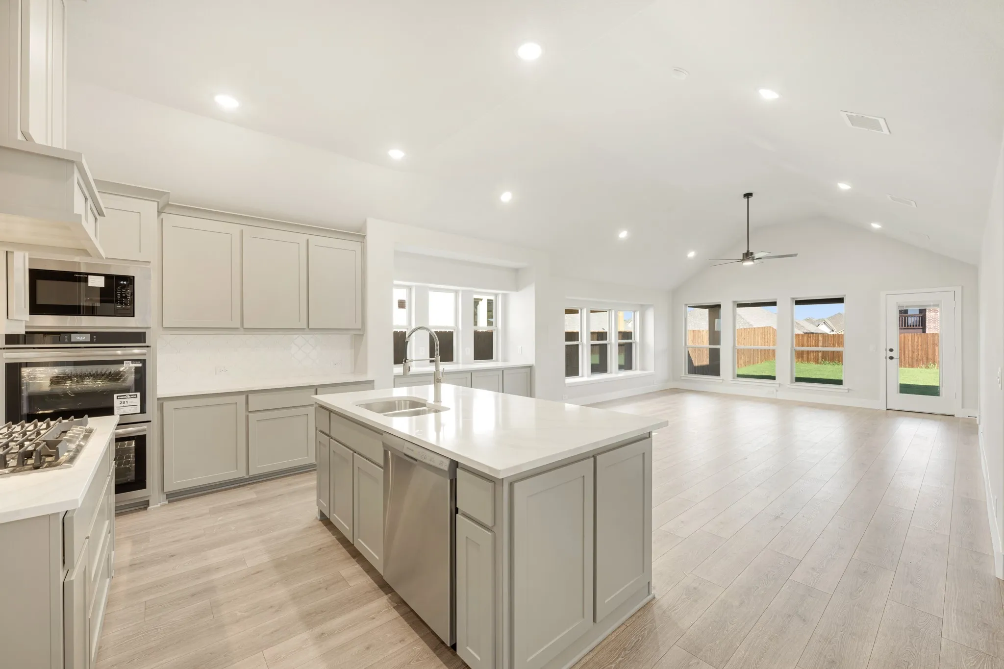 Single Family Residence For Sale in Ellis County , 217 Fireberry Drive, Glenn Heights, Texas 75154, 4 Bedroom, 3 Bathroom, 3 Garage spaces, 2,752 Sqft, built in 2026, mls#21340984, Real Estate Agent in Glenn Heights, Homes For Sale in Ellis county, Homes For Sale in Glenn Heights, Realtor in Glenn Heights Texas, Real Estate Brokerage Independent Realty Texas, Luminita Cordes Realtor