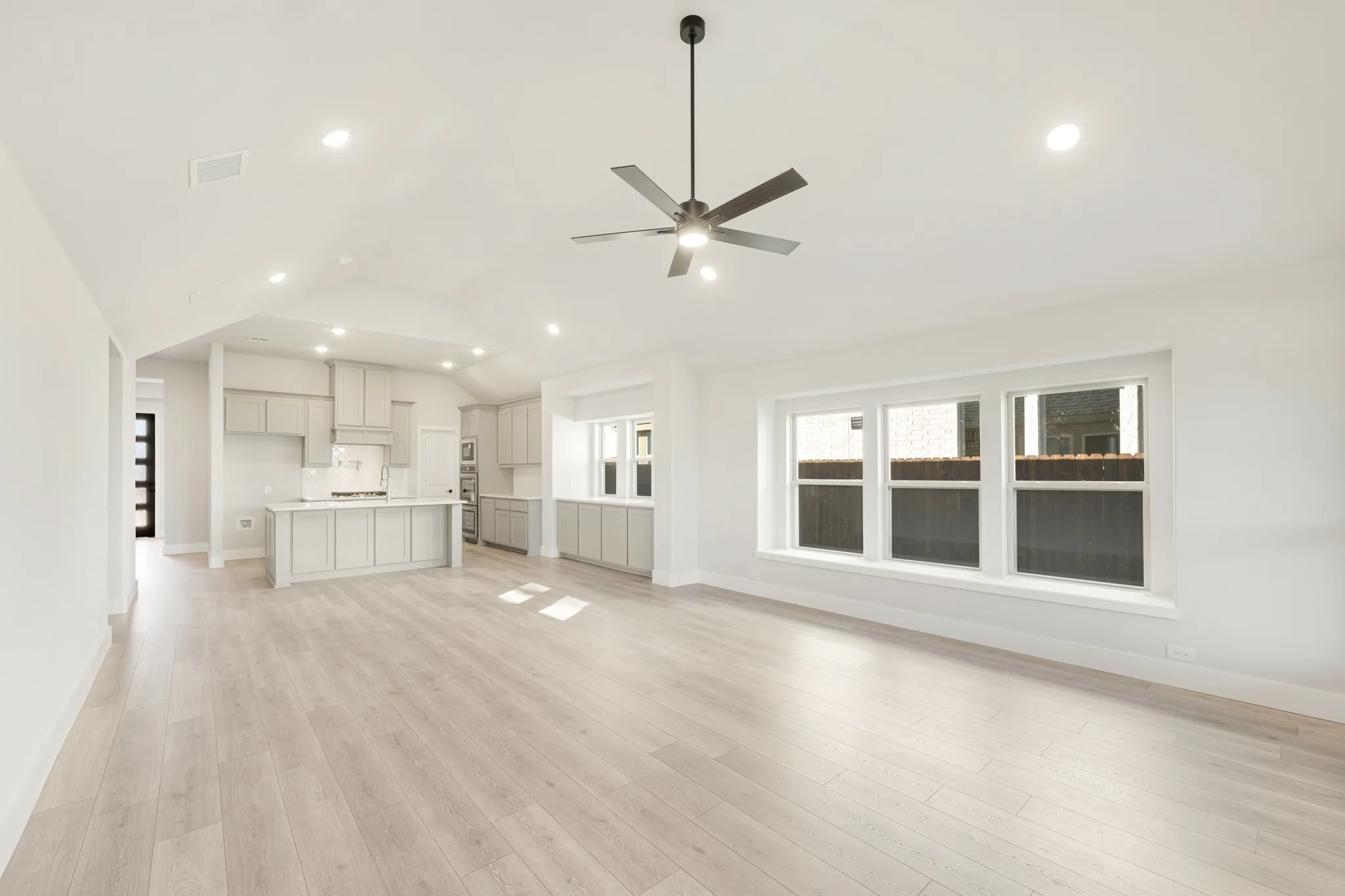 Single Family Residence For Sale in Ellis County , 217 Fireberry Drive, Glenn Heights, Texas 75154, 4 Bedroom, 3 Bathroom, 3 Garage spaces, 2,752 Sqft, built in 2026, mls#21340984, Real Estate Agent in Glenn Heights, Homes For Sale in Ellis county, Homes For Sale in Glenn Heights, Realtor in Glenn Heights Texas, Real Estate Brokerage Independent Realty Texas, Luminita Cordes Realtor