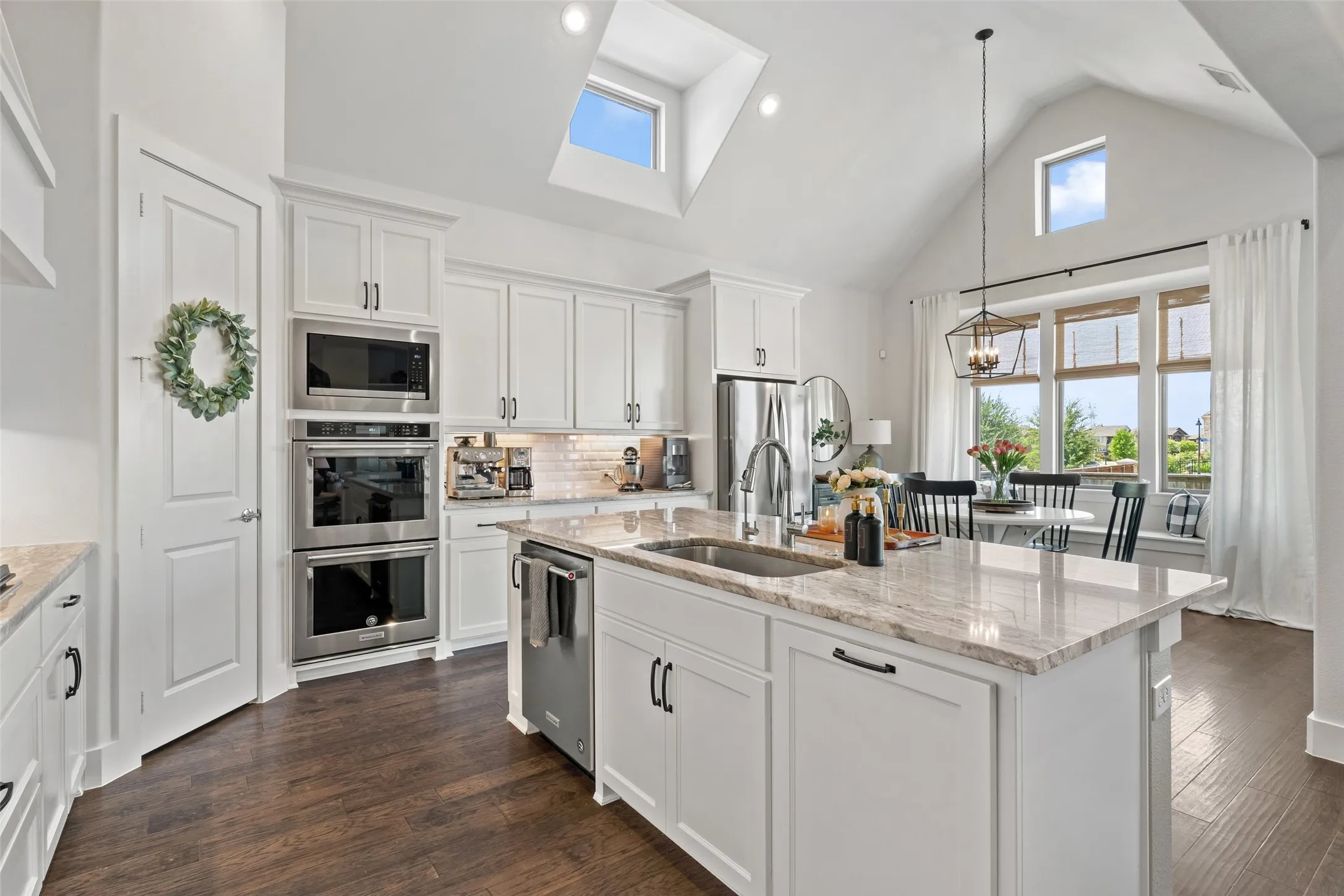 Single Family Residence For Sale in Collin County , 1326 Divine Rose Way, Wylie, Texas 75098, 4 Bedroom, 5 Bathroom, 3 Garage spaces, 3,702 Sqft, built in 2019, mls#21342732, Real Estate Agent in Wylie, Homes For Sale in Collin county, Homes For Sale in Wylie, Realtor in Wylie Texas, Real Estate Brokerage Independent Realty Texas, Luminita Cordes Realtor