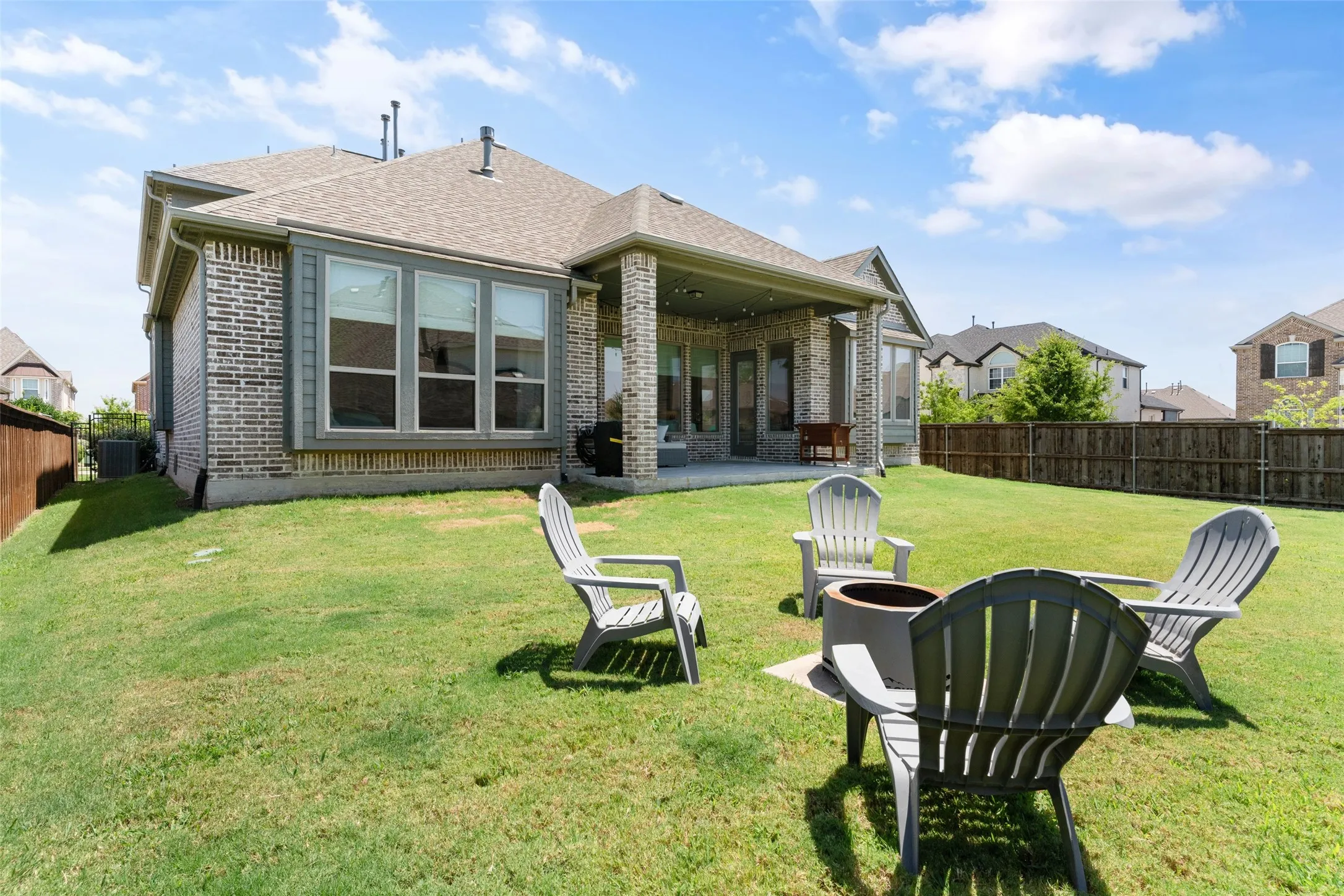 Huge grassy backyard!