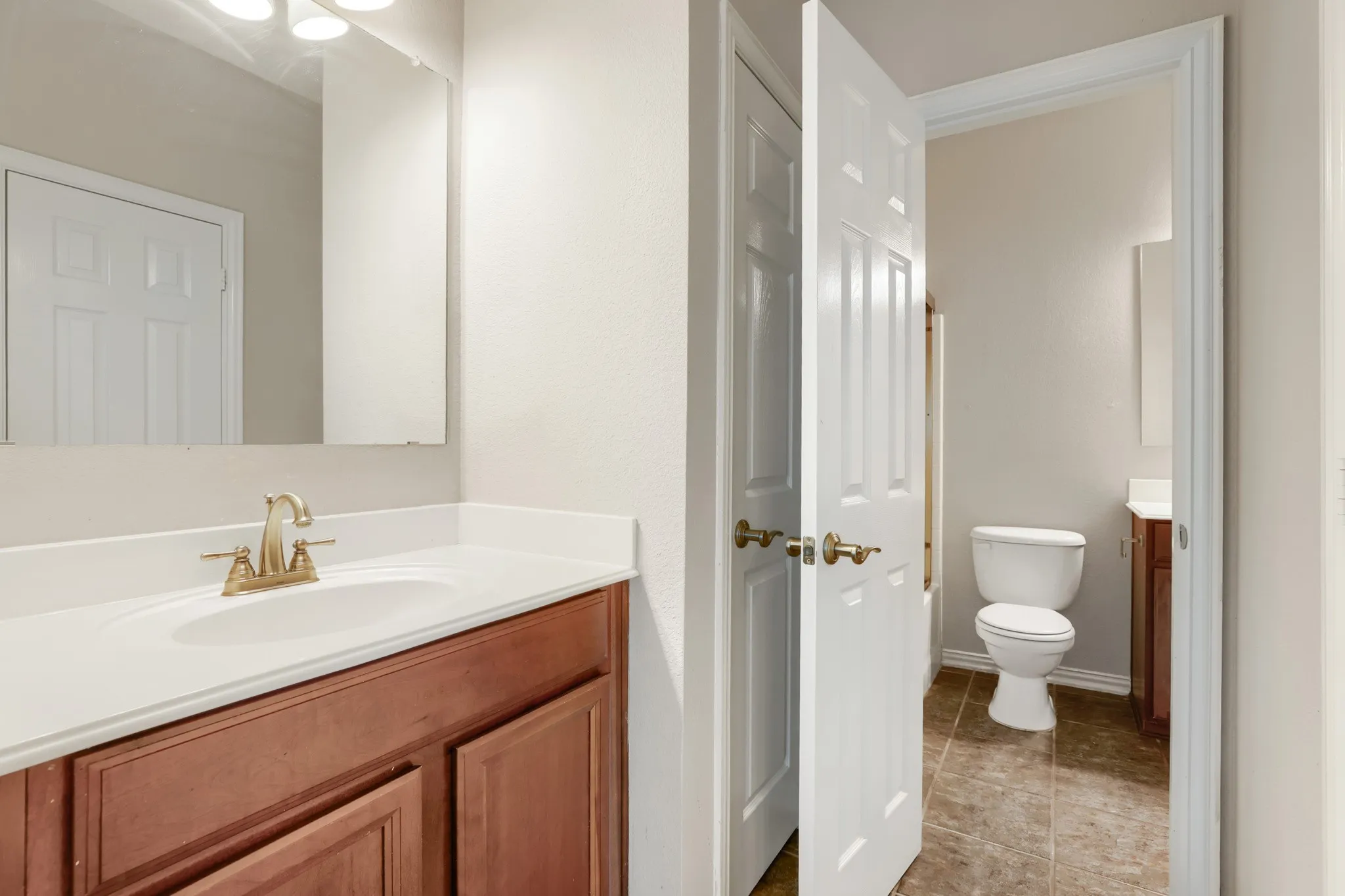 Single Family Residence For Sale in Rockwall County , 223 Mckinney Trail, Fate, Texas 75087, 6 Bedroom, 4 Bathroom, 2 Garage spaces, 4,260 Sqft, built in 2006, mls#21336262, Real Estate Agent in Fate, Homes For Sale in Rockwall county, Homes For Sale in Fate, Realtor in Fate Texas, Real Estate Brokerage Independent Realty Texas, Luminita Cordes Realtor