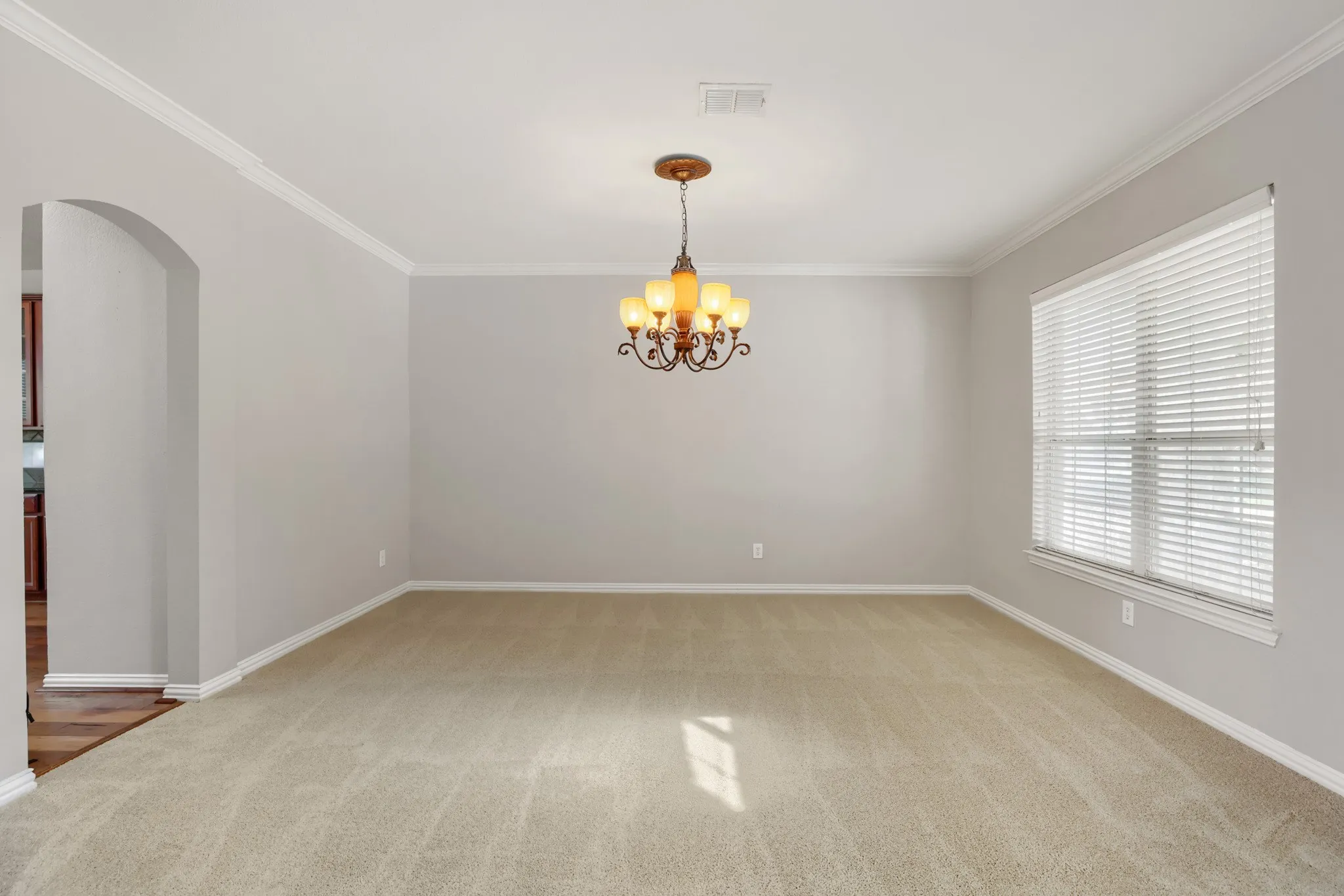 Single Family Residence For Sale in Rockwall County , 223 Mckinney Trail, Fate, Texas 75087, 6 Bedroom, 4 Bathroom, 2 Garage spaces, 4,260 Sqft, built in 2006, mls#21336262, Real Estate Agent in Fate, Homes For Sale in Rockwall county, Homes For Sale in Fate, Realtor in Fate Texas, Real Estate Brokerage Independent Realty Texas, Luminita Cordes Realtor