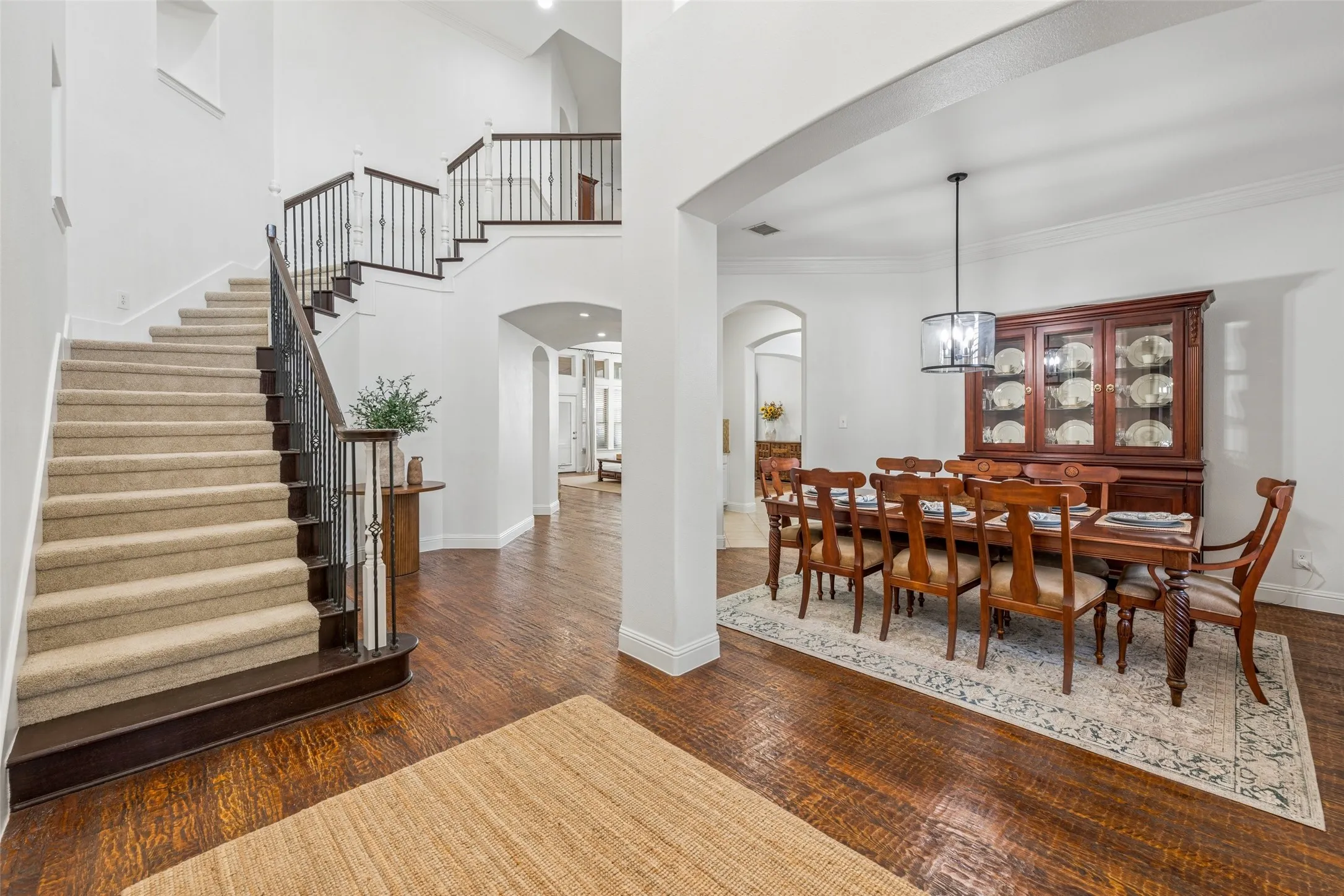 Single Family Residence For Sale in Denton County , 4597 The Landings Court, Frisco, Texas 75033, 4 Bedroom, 4 Bathroom, 3 Garage spaces, 4,186 Sqft, built in 2007, mls#21341032, Real Estate Agent in Frisco, Homes For Sale in Denton county, Homes For Sale in Frisco, Realtor in Frisco Texas, Real Estate Brokerage Independent Realty Texas, Luminita Cordes Realtor