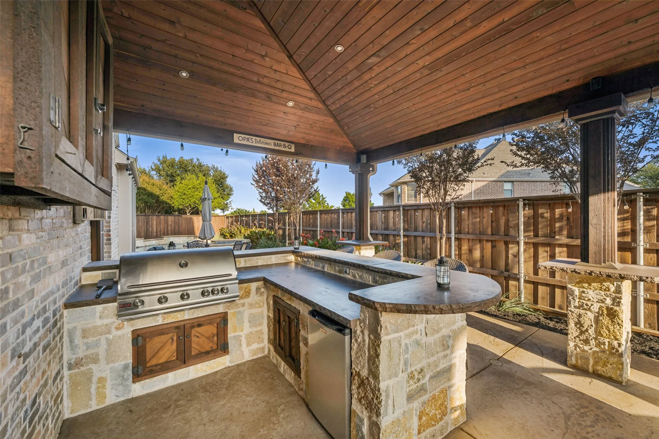 Single Family Residence For Sale in Denton County , 4597 The Landings Court, Frisco, Texas 75033, 4 Bedroom, 4 Bathroom, 3 Garage spaces, 4,186 Sqft, built in 2007, mls#21341032, Real Estate Agent in Frisco, Homes For Sale in Denton county, Homes For Sale in Frisco, Realtor in Frisco Texas, Real Estate Brokerage Independent Realty Texas, Luminita Cordes Realtor