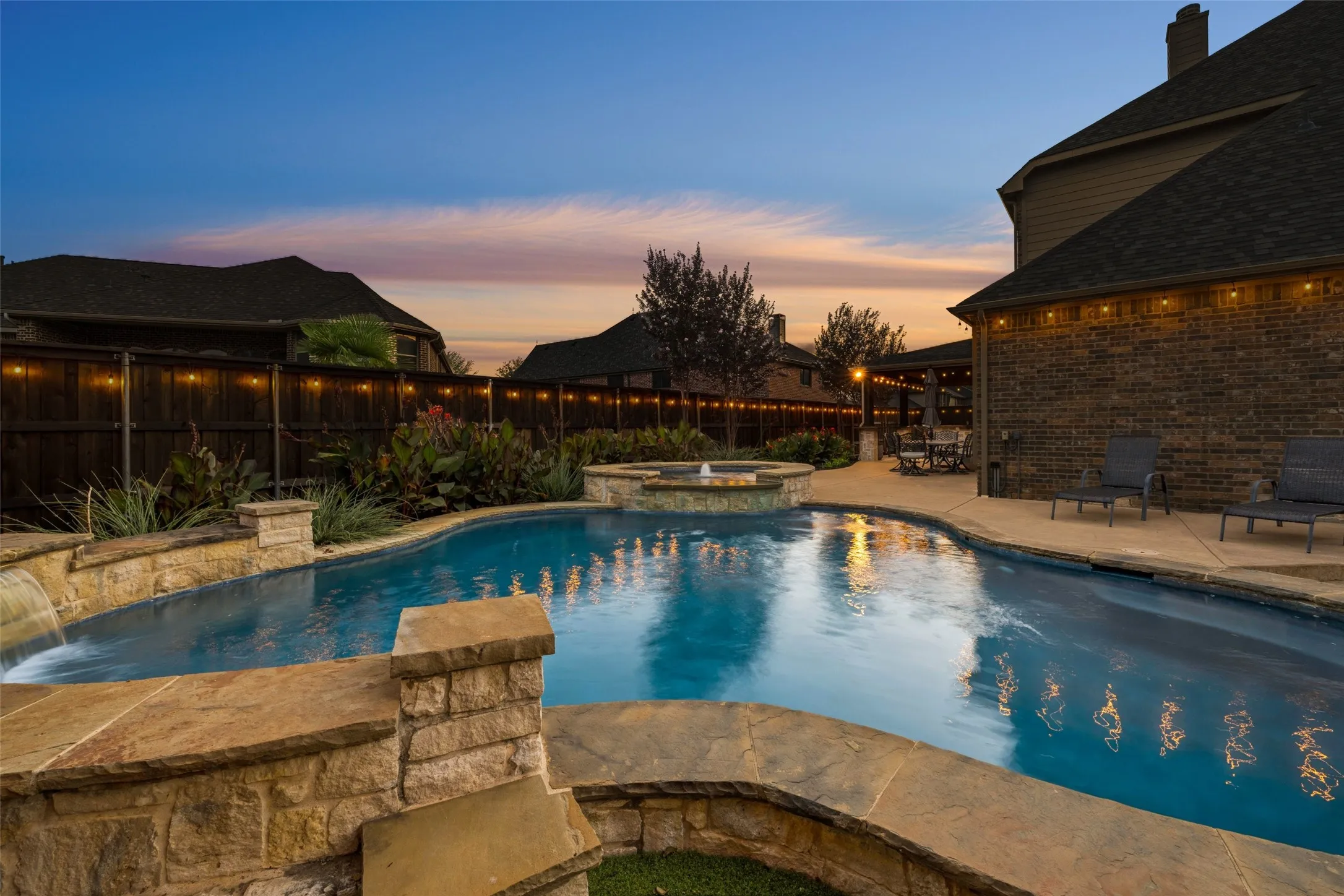 Single Family Residence For Sale in Denton County , 4597 The Landings Court, Frisco, Texas 75033, 4 Bedroom, 4 Bathroom, 3 Garage spaces, 4,186 Sqft, built in 2007, mls#21341032, Real Estate Agent in Frisco, Homes For Sale in Denton county, Homes For Sale in Frisco, Realtor in Frisco Texas, Real Estate Brokerage Independent Realty Texas, Luminita Cordes Realtor
