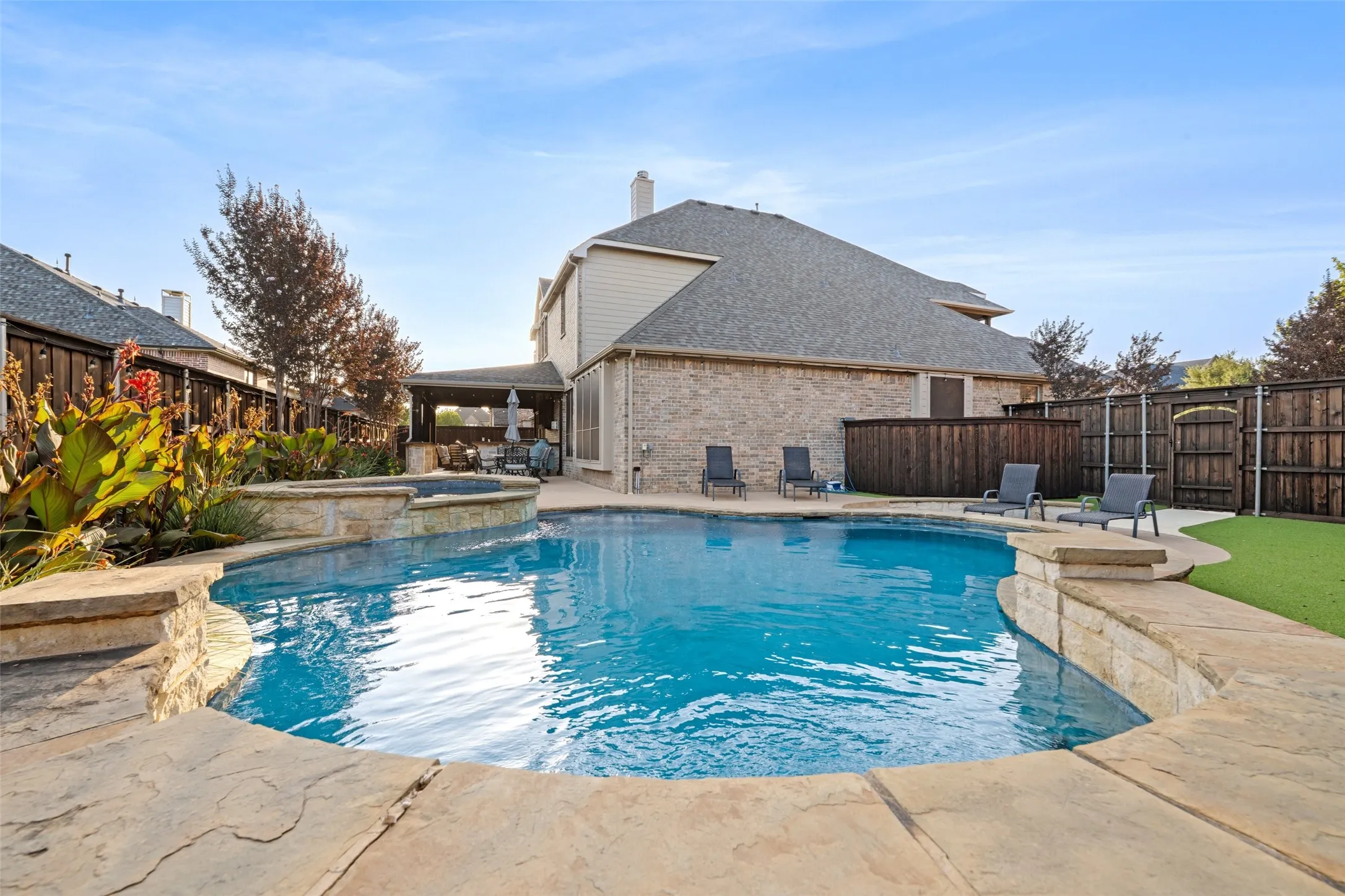 Single Family Residence For Sale in Denton County , 4597 The Landings Court, Frisco, Texas 75033, 4 Bedroom, 4 Bathroom, 3 Garage spaces, 4,186 Sqft, built in 2007, mls#21341032, Real Estate Agent in Frisco, Homes For Sale in Denton county, Homes For Sale in Frisco, Realtor in Frisco Texas, Real Estate Brokerage Independent Realty Texas, Luminita Cordes Realtor