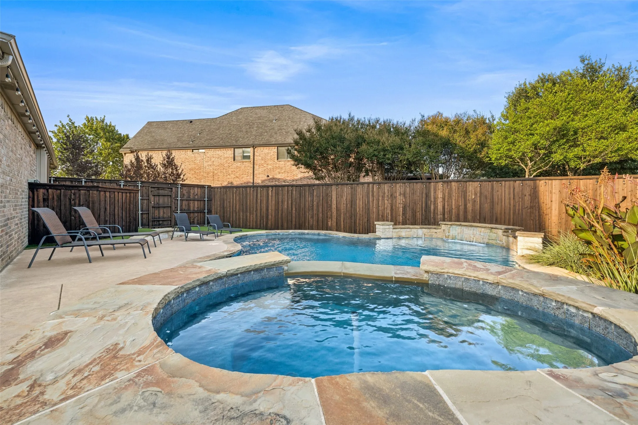 Single Family Residence For Sale in Denton County , 4597 The Landings Court, Frisco, Texas 75033, 4 Bedroom, 4 Bathroom, 3 Garage spaces, 4,186 Sqft, built in 2007, mls#21341032, Real Estate Agent in Frisco, Homes For Sale in Denton county, Homes For Sale in Frisco, Realtor in Frisco Texas, Real Estate Brokerage Independent Realty Texas, Luminita Cordes Realtor