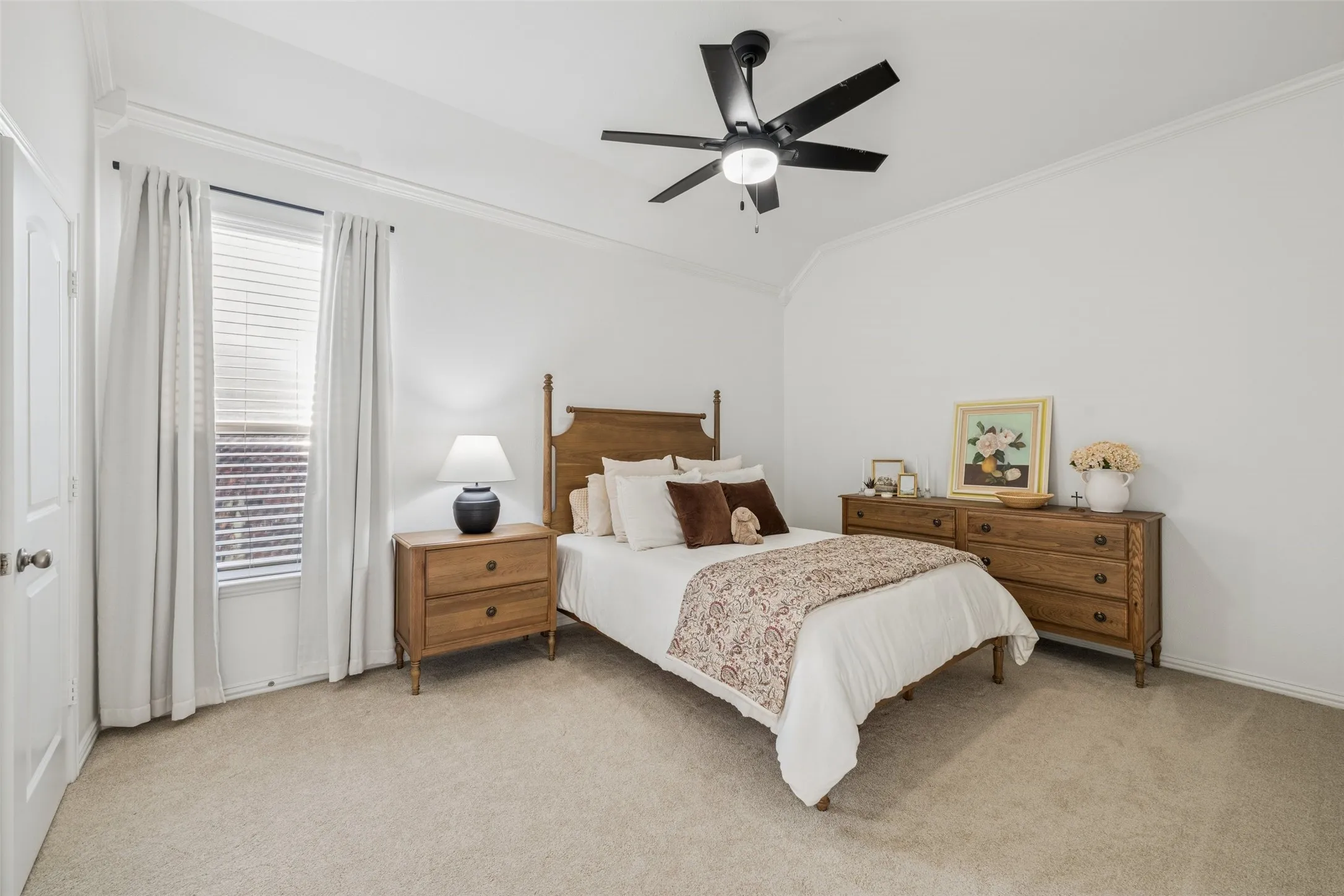 Single Family Residence For Sale in Denton County , 4597 The Landings Court, Frisco, Texas 75033, 4 Bedroom, 4 Bathroom, 3 Garage spaces, 4,186 Sqft, built in 2007, mls#21341032, Real Estate Agent in Frisco, Homes For Sale in Denton county, Homes For Sale in Frisco, Realtor in Frisco Texas, Real Estate Brokerage Independent Realty Texas, Luminita Cordes Realtor