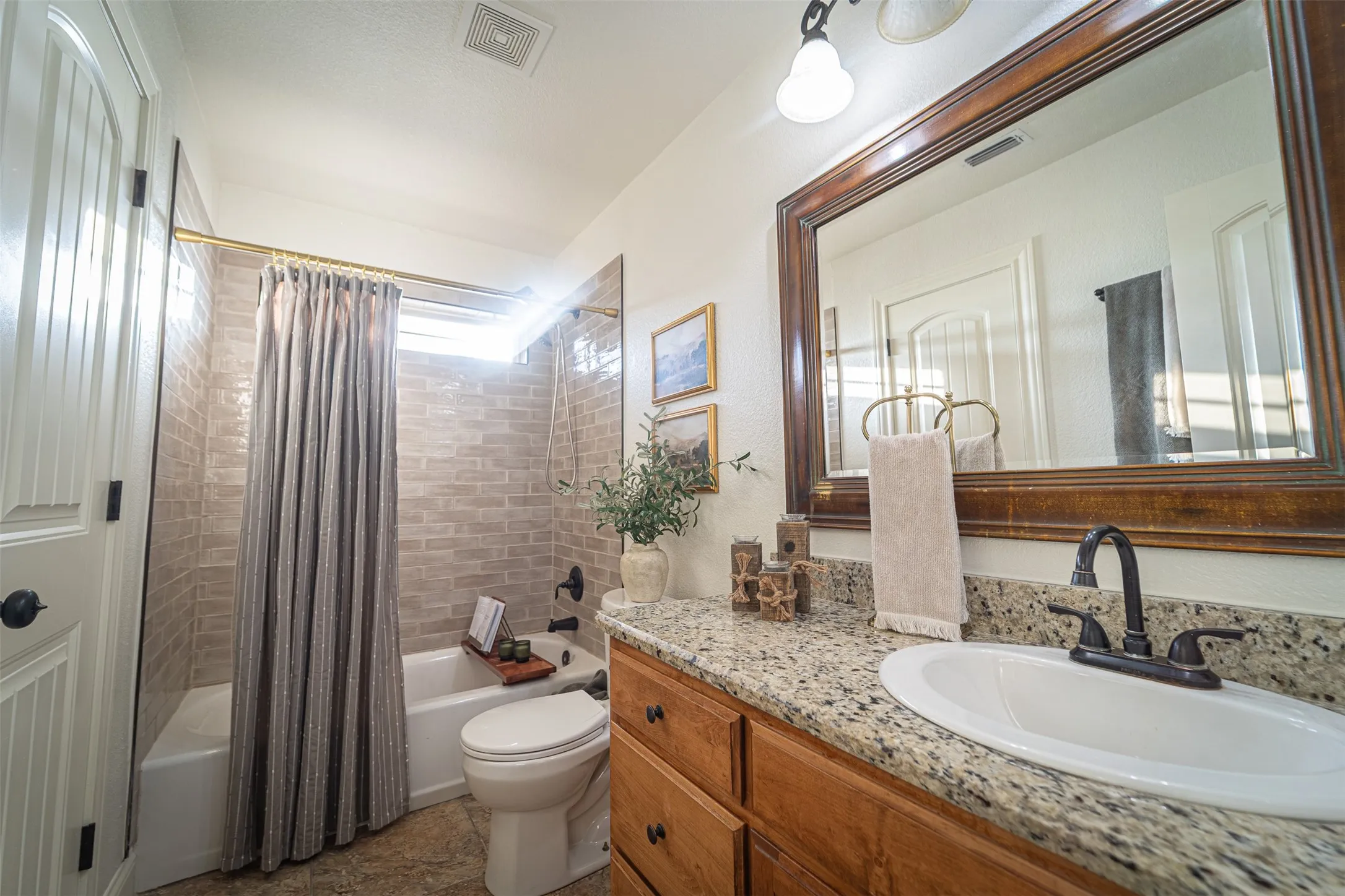 Single Family Residence For Sale in Taylor County , 4618 Majestic Sky, Abilene, Texas 79606, 4 Bedroom, 2 Bathroom, 2 Garage spaces, 2,632 Sqft, built in 2011, mls#21344183, Real Estate Agent in Abilene, Homes For Sale in Taylor county, Homes For Sale in Abilene, Realtor in Abilene Texas, Real Estate Brokerage Independent Realty Texas, Luminita Cordes Realtor