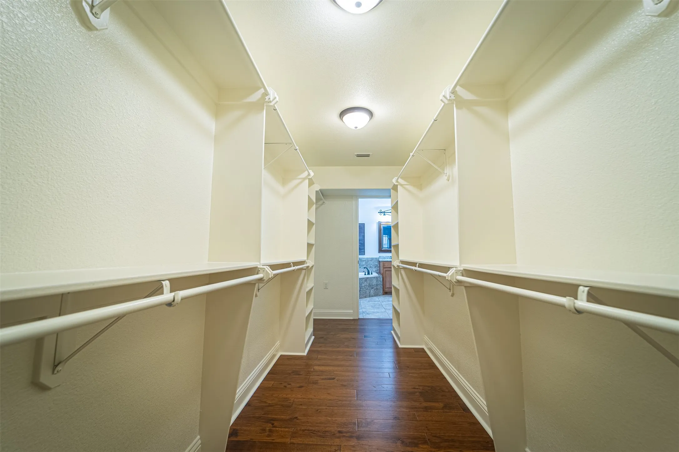 Single Family Residence For Sale in Taylor County , 4618 Majestic Sky, Abilene, Texas 79606, 4 Bedroom, 2 Bathroom, 2 Garage spaces, 2,632 Sqft, built in 2011, mls#21344183, Real Estate Agent in Abilene, Homes For Sale in Taylor county, Homes For Sale in Abilene, Realtor in Abilene Texas, Real Estate Brokerage Independent Realty Texas, Luminita Cordes Realtor