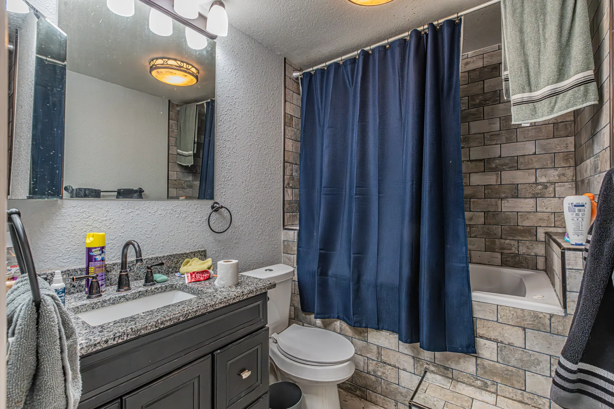 Single Family Residence For Sale in Dallas County , 4501 Freeport Drive, Garland, Texas 75043, 4 Bedroom, 2 Bathroom, 1 Garage spaces, 2,171 Sqft, built in 1979, mls#21344461, Real Estate Agent in Garland, Homes For Sale in Dallas county, Homes For Sale in Garland, Realtor in Garland Texas, Real Estate Brokerage Independent Realty Texas, Luminita Cordes Realtor