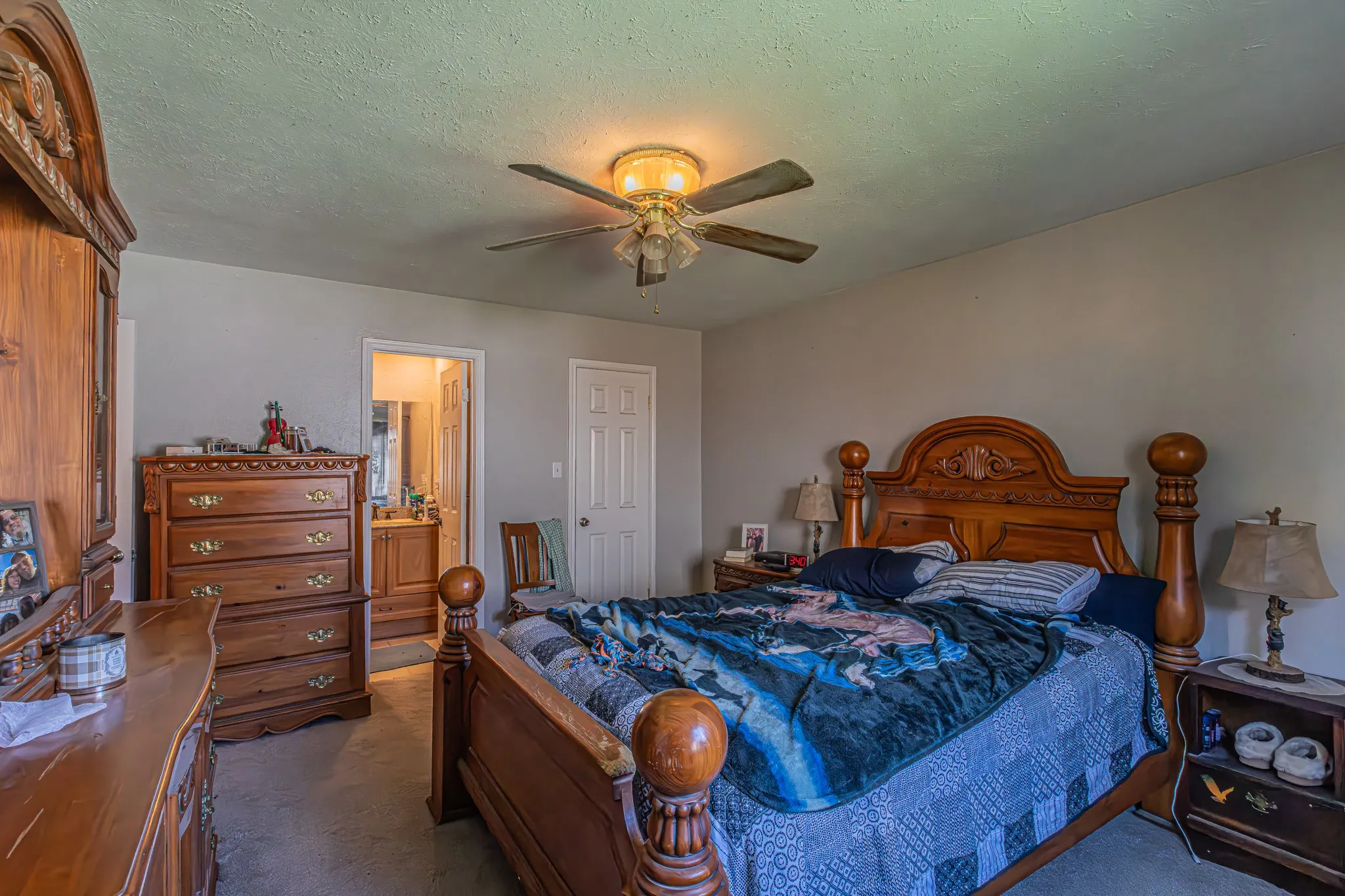 Single Family Residence For Sale in Dallas County , 4501 Freeport Drive, Garland, Texas 75043, 4 Bedroom, 2 Bathroom, 1 Garage spaces, 2,171 Sqft, built in 1979, mls#21344461, Real Estate Agent in Garland, Homes For Sale in Dallas county, Homes For Sale in Garland, Realtor in Garland Texas, Real Estate Brokerage Independent Realty Texas, Luminita Cordes Realtor