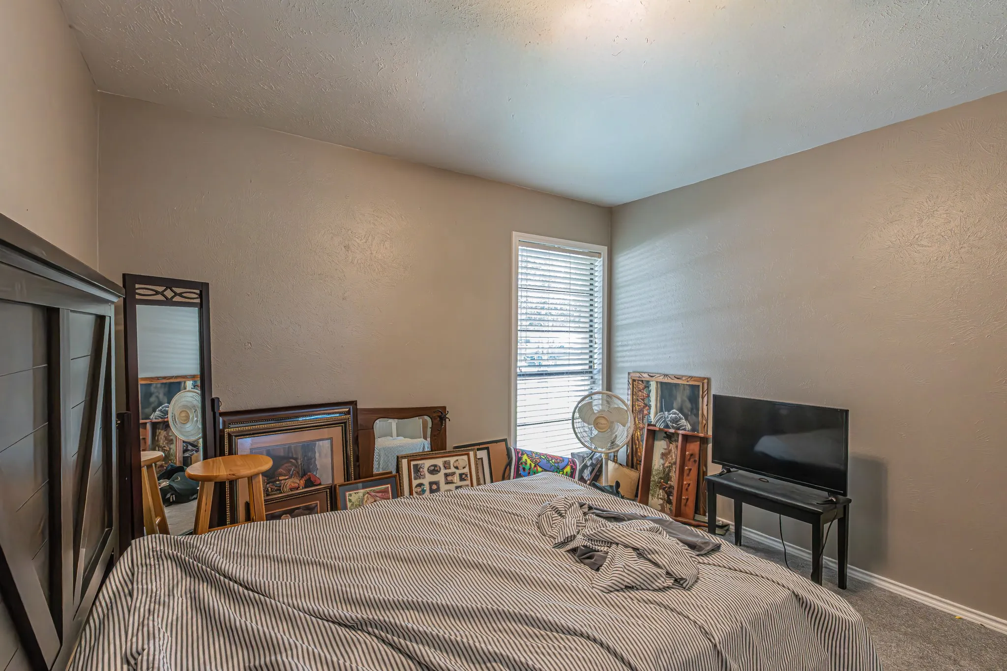 Single Family Residence For Sale in Dallas County , 4501 Freeport Drive, Garland, Texas 75043, 4 Bedroom, 2 Bathroom, 1 Garage spaces, 2,171 Sqft, built in 1979, mls#21344461, Real Estate Agent in Garland, Homes For Sale in Dallas county, Homes For Sale in Garland, Realtor in Garland Texas, Real Estate Brokerage Independent Realty Texas, Luminita Cordes Realtor