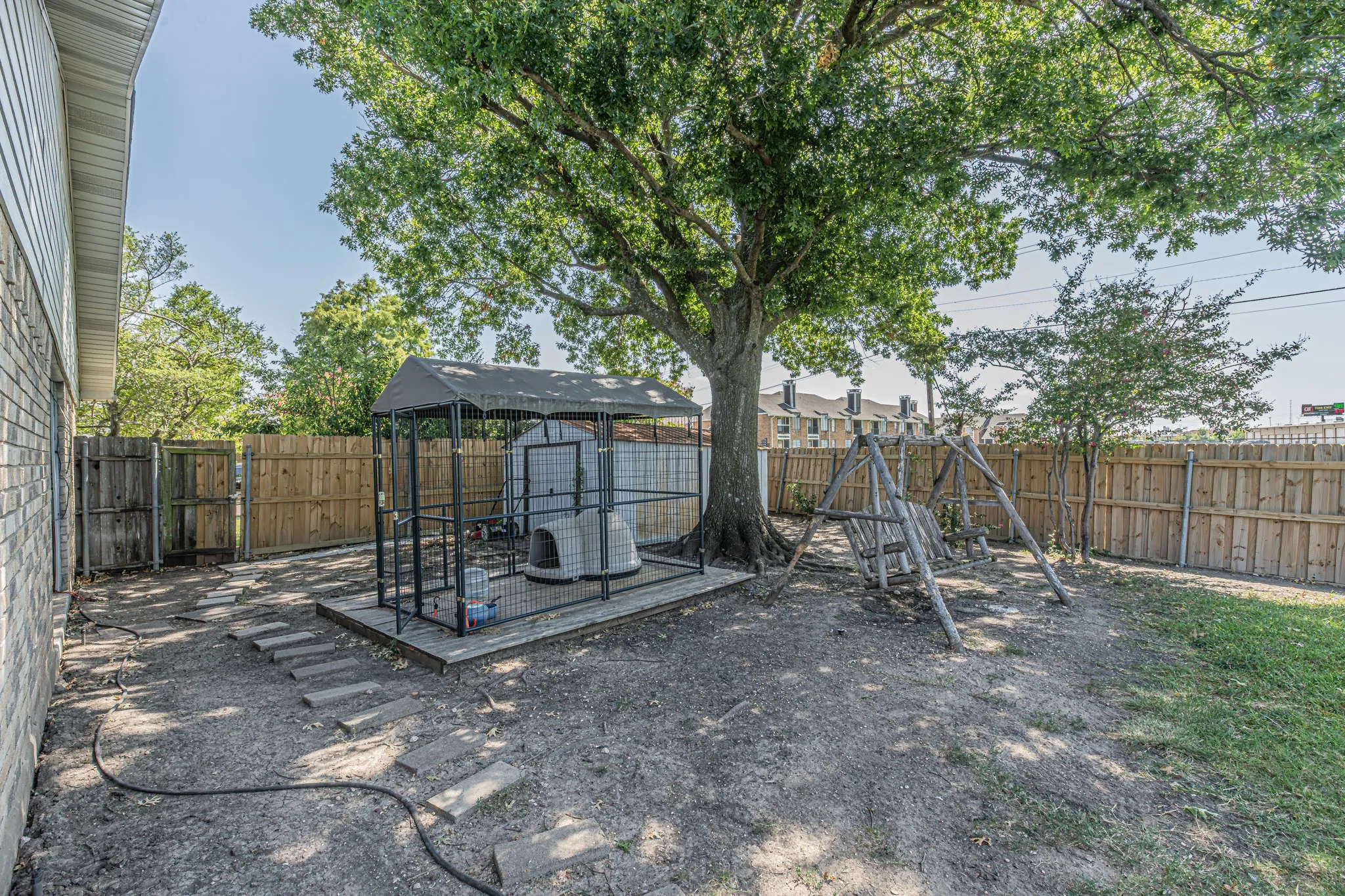 Single Family Residence For Sale in Dallas County , 4501 Freeport Drive, Garland, Texas 75043, 4 Bedroom, 2 Bathroom, 1 Garage spaces, 2,171 Sqft, built in 1979, mls#21344461, Real Estate Agent in Garland, Homes For Sale in Dallas county, Homes For Sale in Garland, Realtor in Garland Texas, Real Estate Brokerage Independent Realty Texas, Luminita Cordes Realtor