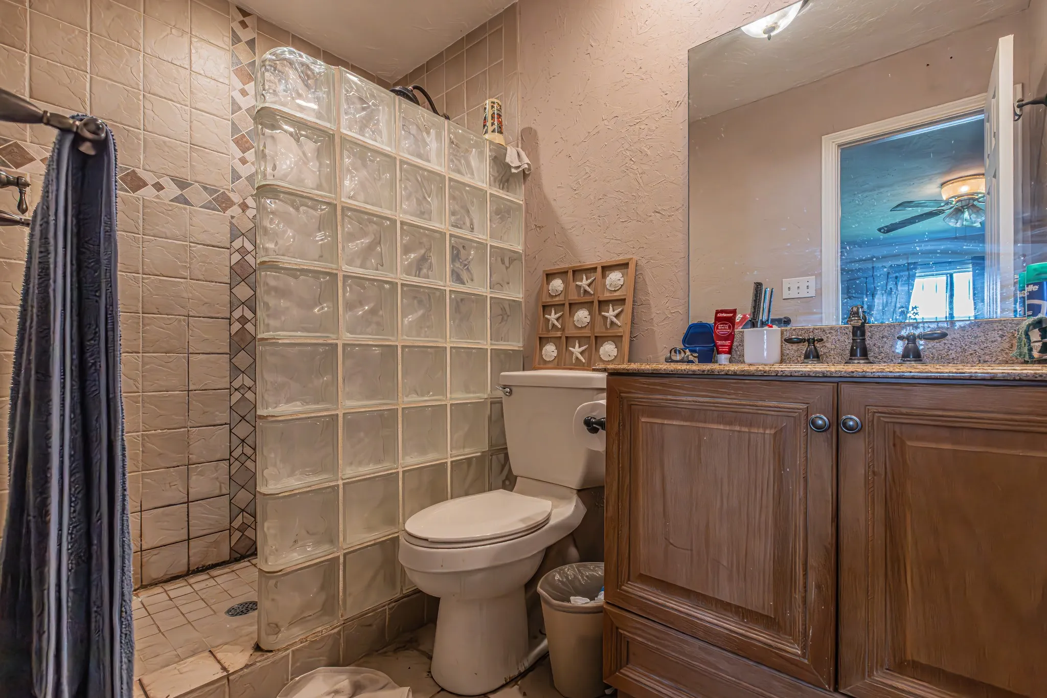 Single Family Residence For Sale in Dallas County , 4501 Freeport Drive, Garland, Texas 75043, 4 Bedroom, 2 Bathroom, 1 Garage spaces, 2,171 Sqft, built in 1979, mls#21344461, Real Estate Agent in Garland, Homes For Sale in Dallas county, Homes For Sale in Garland, Realtor in Garland Texas, Real Estate Brokerage Independent Realty Texas, Luminita Cordes Realtor