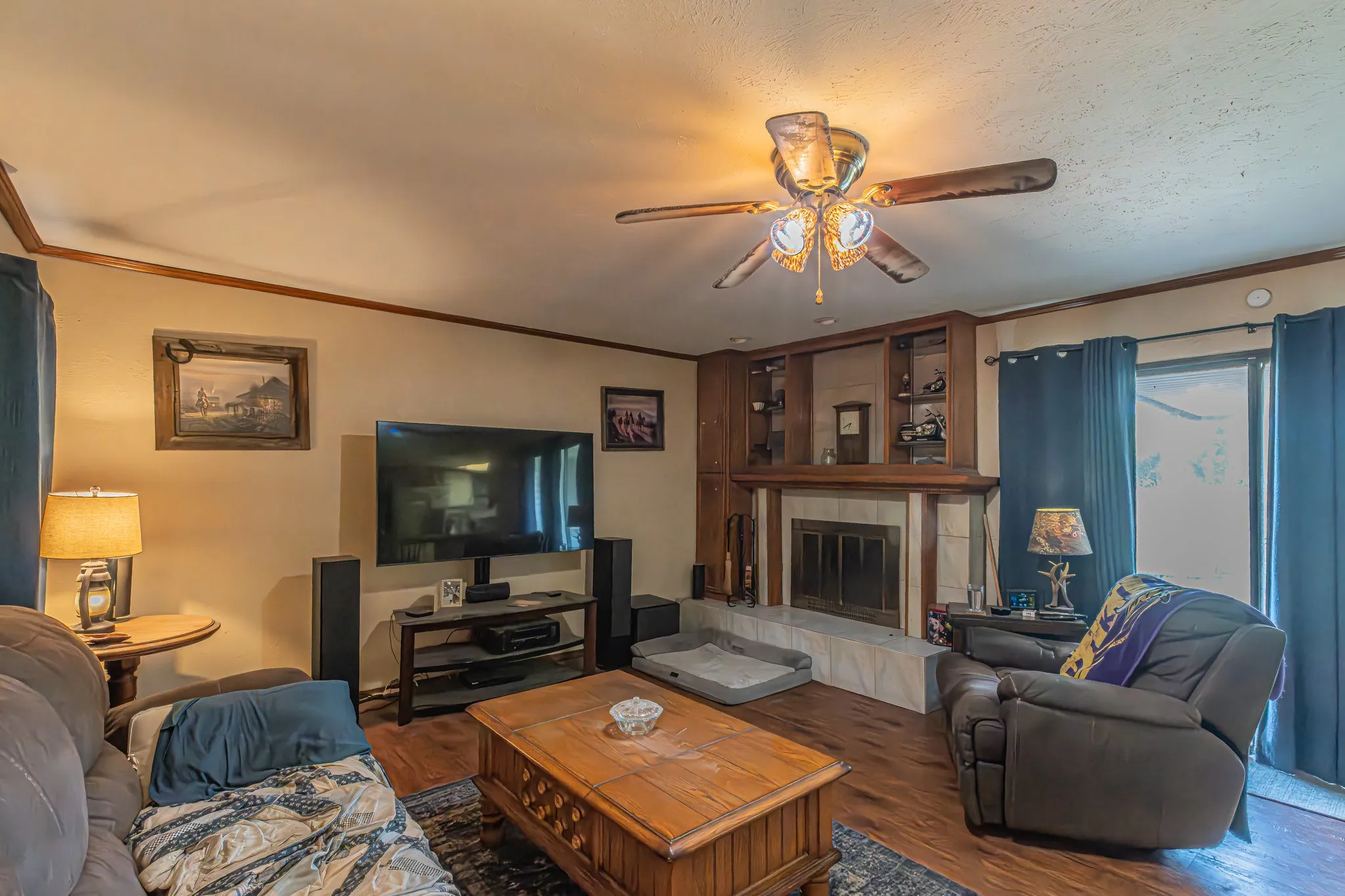 Single Family Residence For Sale in Dallas County , 4501 Freeport Drive, Garland, Texas 75043, 4 Bedroom, 2 Bathroom, 1 Garage spaces, 2,171 Sqft, built in 1979, mls#21344461, Real Estate Agent in Garland, Homes For Sale in Dallas county, Homes For Sale in Garland, Realtor in Garland Texas, Real Estate Brokerage Independent Realty Texas, Luminita Cordes Realtor