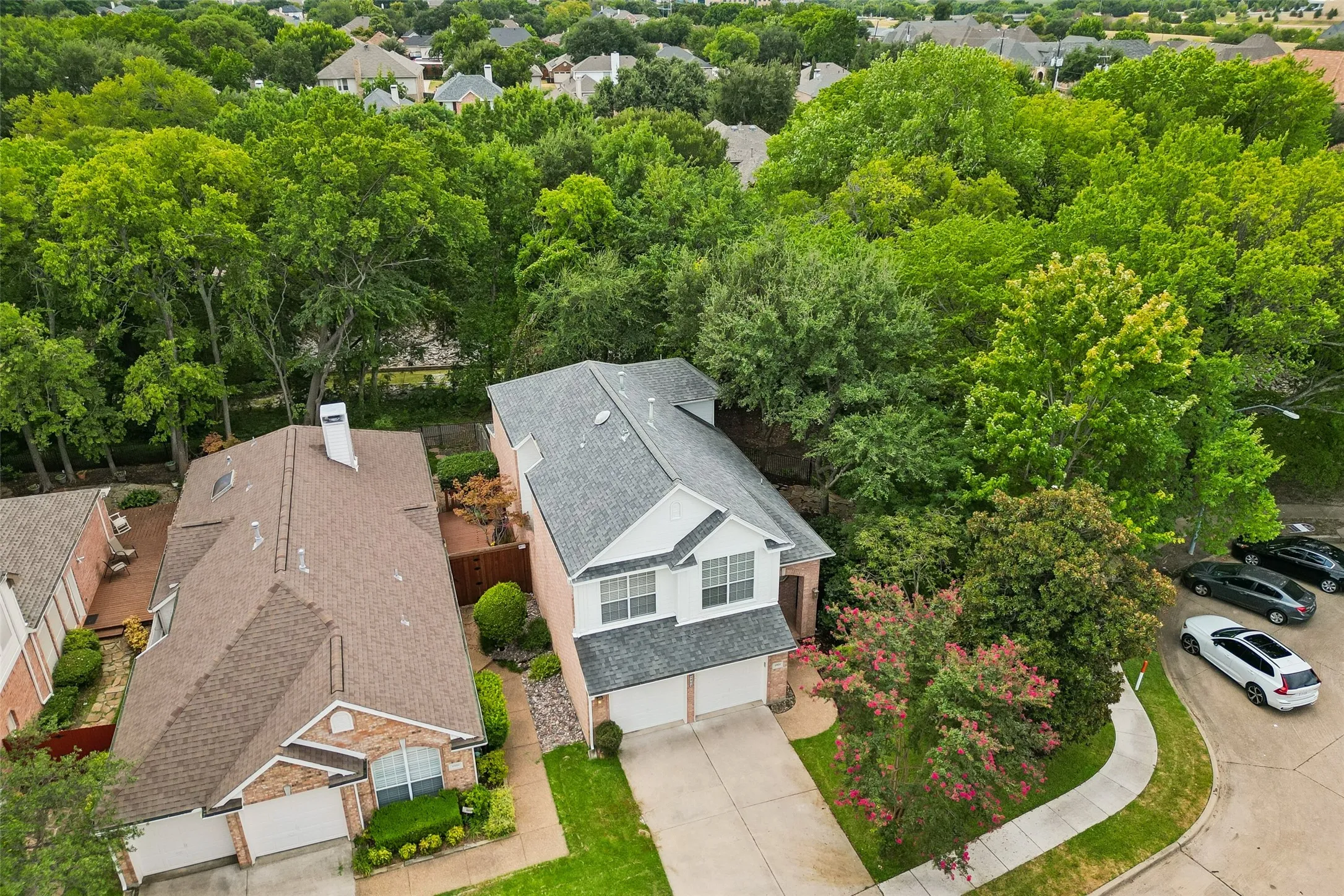 Creek Lot with large landscaped side yard