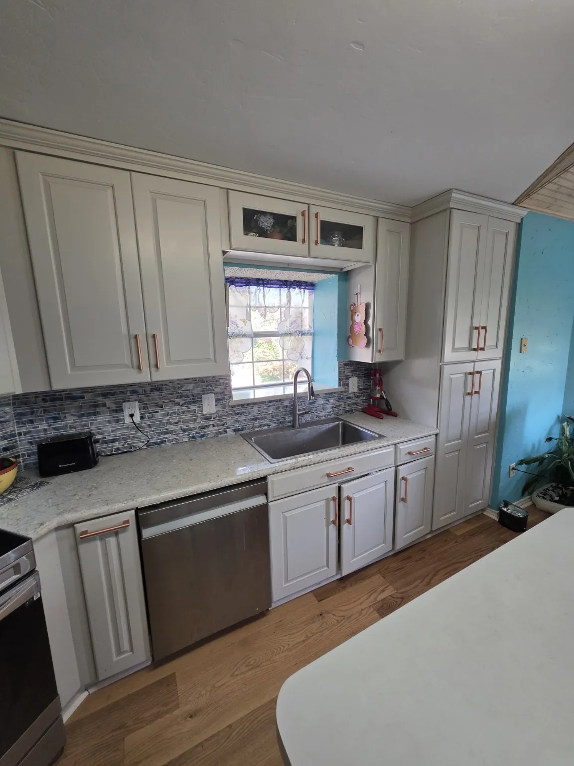 Single Family Residence For Sale in Denton County , 1003 Cassion Drive, Lewisville, Texas 75067, 3 Bedroom, 2 Bathroom, 2 Garage spaces, 1,829 Sqft, built in 1988, mls#21343698, Real Estate Agent in Lewisville, Homes For Sale in Denton county, Homes For Sale in Lewisville, Realtor in Lewisville Texas, Real Estate Brokerage Independent Realty Texas, Luminita Cordes Realtor