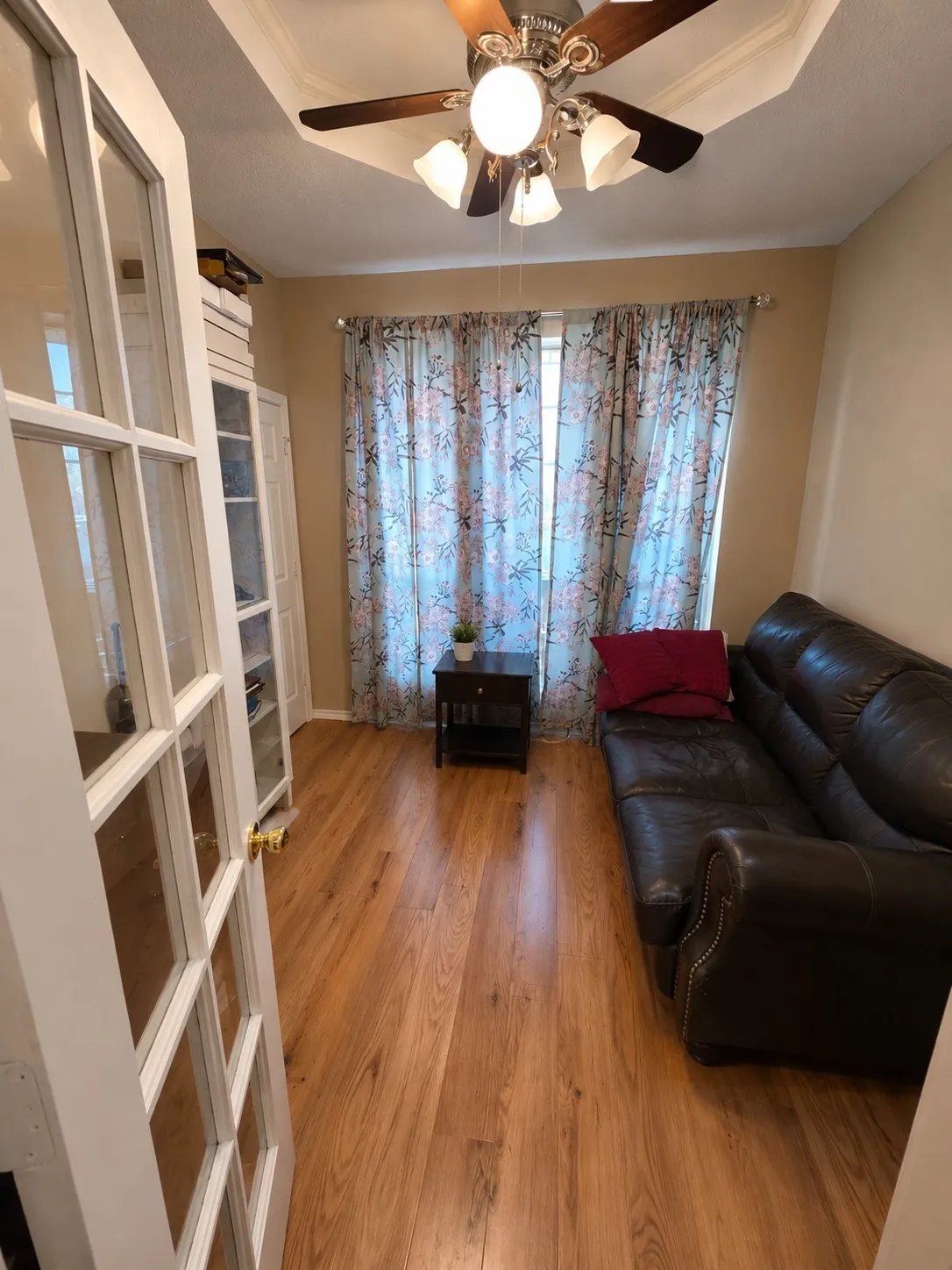 Single Family Residence For Sale in Denton County , 1003 Cassion Drive, Lewisville, Texas 75067, 3 Bedroom, 2 Bathroom, 2 Garage spaces, 1,829 Sqft, built in 1988, mls#21343698, Real Estate Agent in Lewisville, Homes For Sale in Denton county, Homes For Sale in Lewisville, Realtor in Lewisville Texas, Real Estate Brokerage Independent Realty Texas, Luminita Cordes Realtor