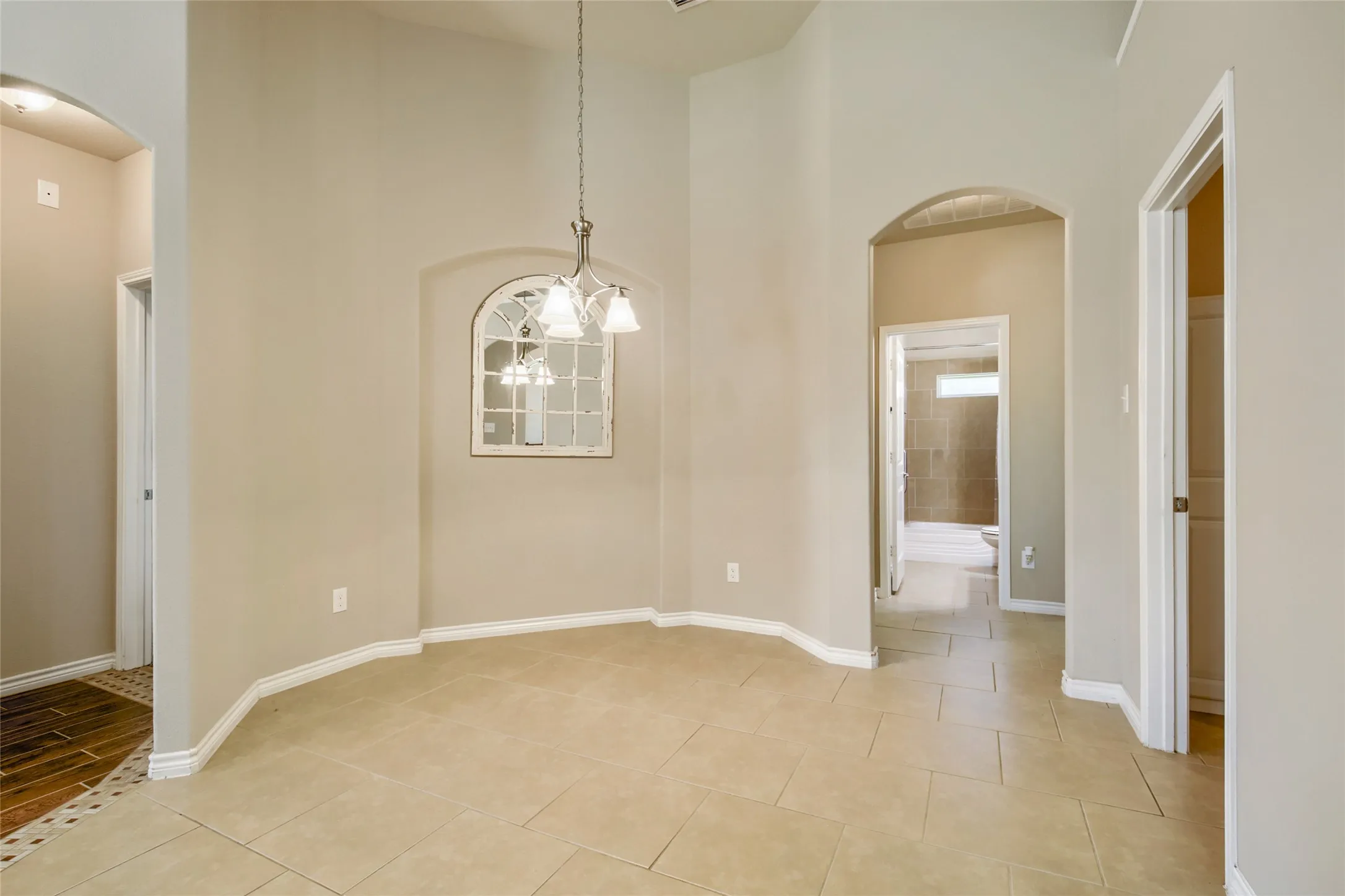 Single Family Residence For Sale in Rockwall County , 2400 Sabine Circle, Royse City, Texas 75189, 3 Bedroom, 2 Bathroom, 2 Garage spaces, 2,008 Sqft, built in 2015, mls#21343721, Real Estate Agent in Royse City, Homes For Sale in Rockwall county, Homes For Sale in Royse City, Realtor in Royse City Texas, Real Estate Brokerage Independent Realty Texas, Luminita Cordes Realtor