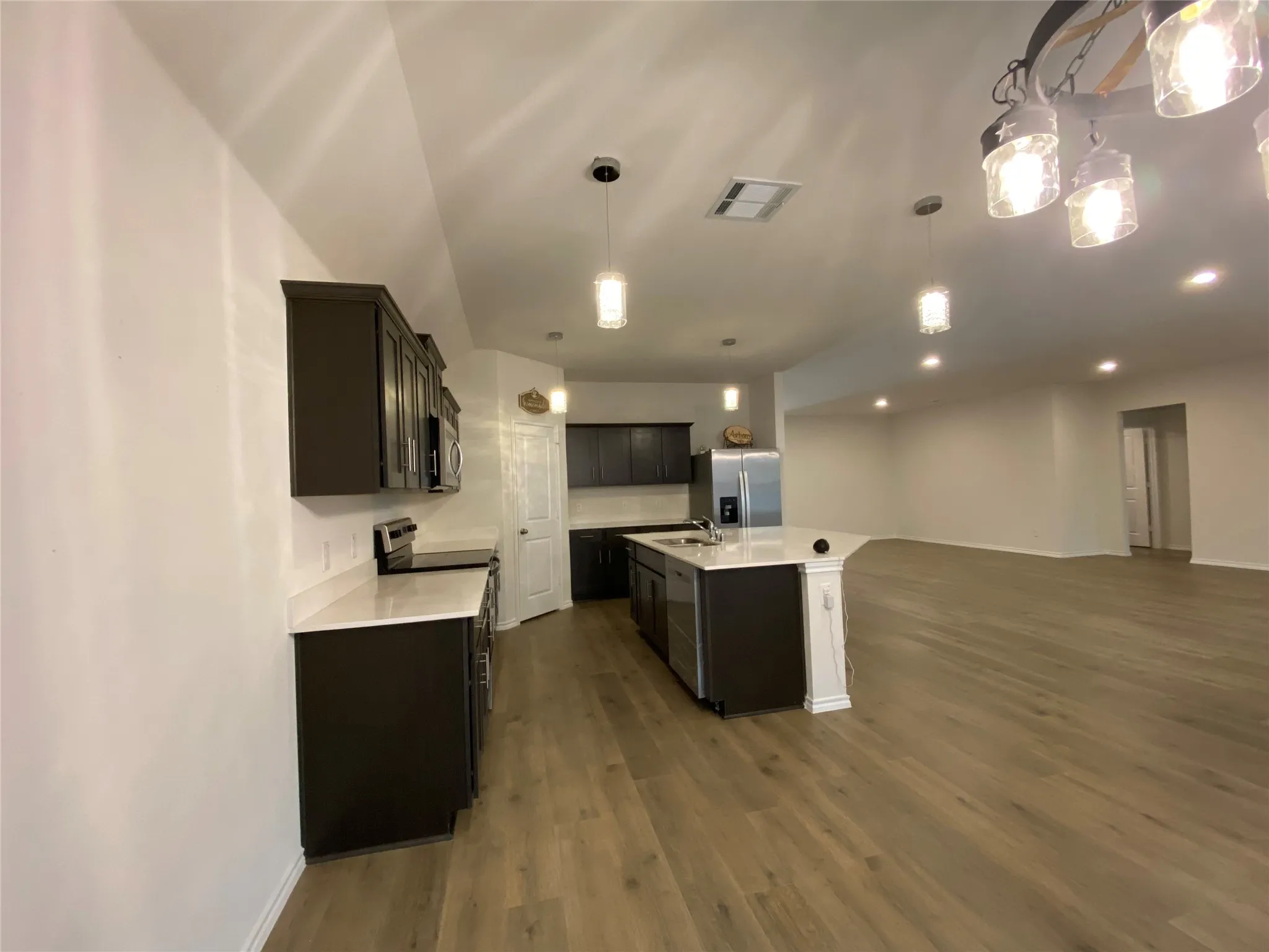 Single Family Residence For Rent in Hunt County , 159 Mapleoak Drive, Caddo Mills, Texas 75135, 4 Bedroom, 2 Bathroom, 2 Garage spaces, 2,181 Sqft, built in 2024, mls#21344498, Real Estate Agent in Caddo Mills, Homes For Rent in Hunt county, Homes For Rent in Caddo Mills, Realtor in Caddo Mills Texas, Real Estate Brokerage Independent Realty Texas, Luminita Cordes Realtor