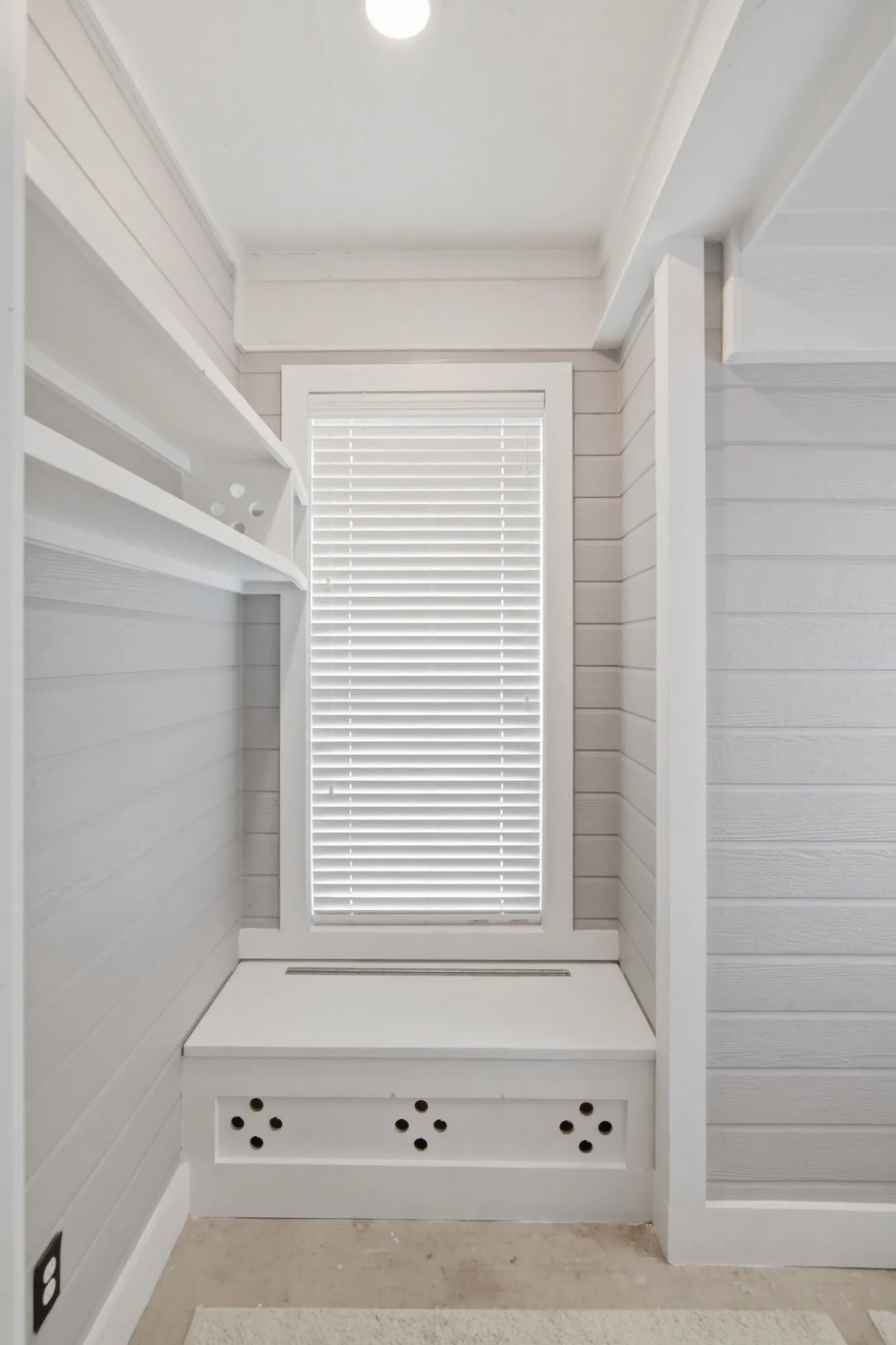 Single Family Residence For Sale in Johnson County , 608 Joy Court, Burleson, Texas 76028, 4 Bedroom, 3 Bathroom, 2 Garage spaces, 2,086 Sqft, built in 2019, mls#21344511, Real Estate Agent in Burleson, Homes For Sale in Johnson county, Homes For Sale in Burleson, Realtor in Burleson Texas, Real Estate Brokerage Independent Realty Texas, Luminita Cordes Realtor