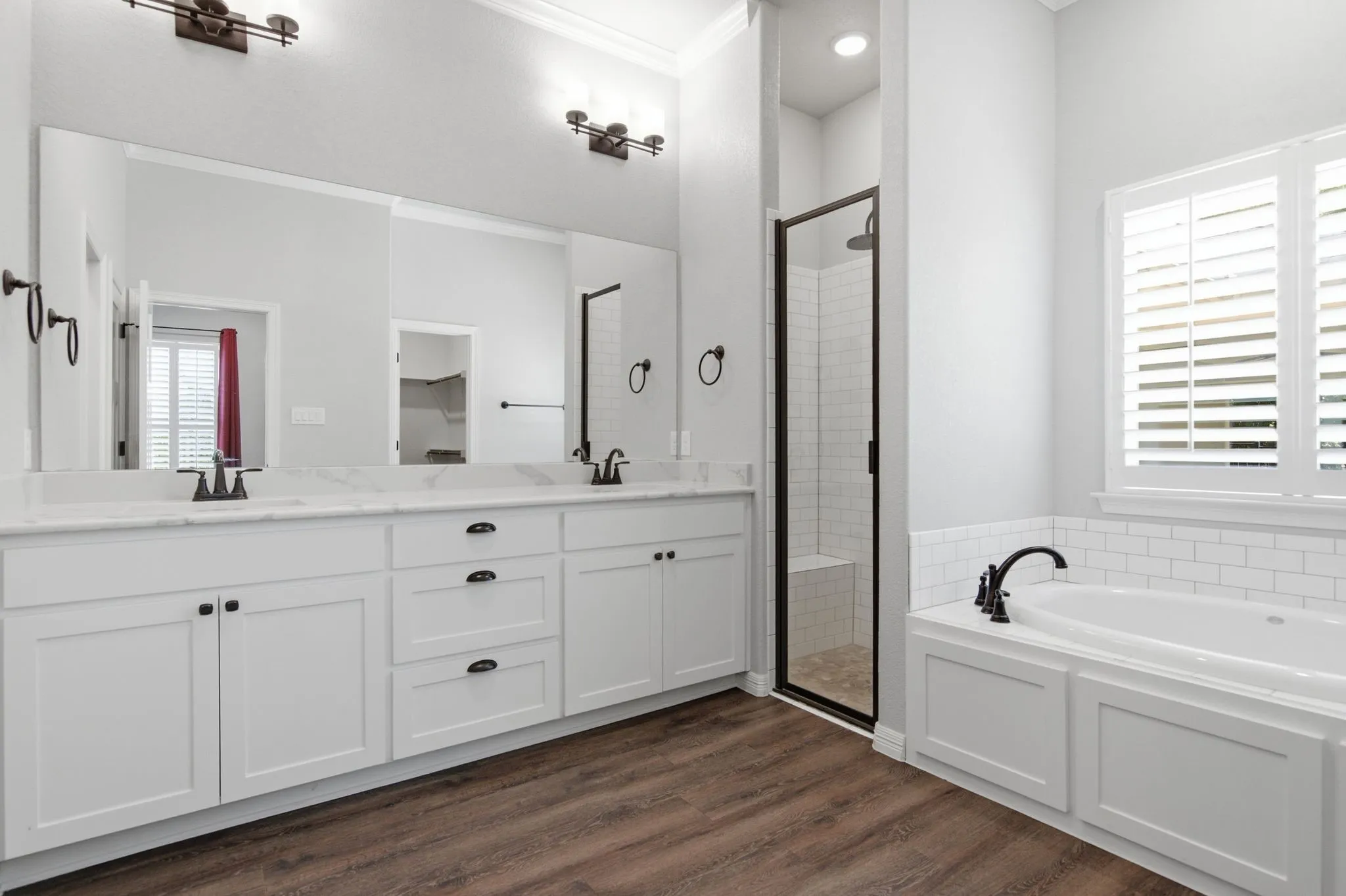 Single Family Residence For Sale in Johnson County , 608 Joy Court, Burleson, Texas 76028, 4 Bedroom, 3 Bathroom, 2 Garage spaces, 2,086 Sqft, built in 2019, mls#21344511, Real Estate Agent in Burleson, Homes For Sale in Johnson county, Homes For Sale in Burleson, Realtor in Burleson Texas, Real Estate Brokerage Independent Realty Texas, Luminita Cordes Realtor