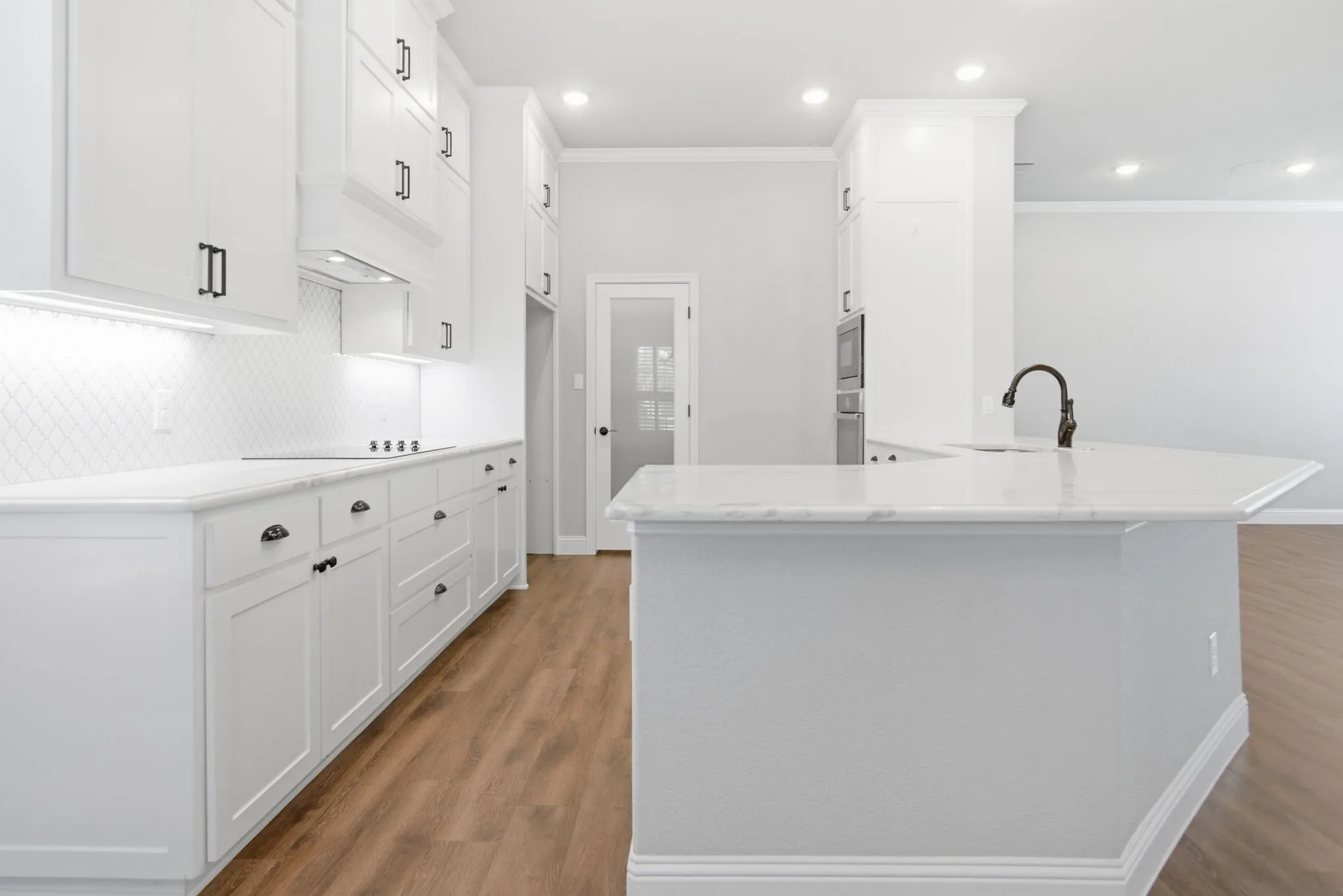 Single Family Residence For Sale in Johnson County , 608 Joy Court, Burleson, Texas 76028, 4 Bedroom, 3 Bathroom, 2 Garage spaces, 2,086 Sqft, built in 2019, mls#21344511, Real Estate Agent in Burleson, Homes For Sale in Johnson county, Homes For Sale in Burleson, Realtor in Burleson Texas, Real Estate Brokerage Independent Realty Texas, Luminita Cordes Realtor