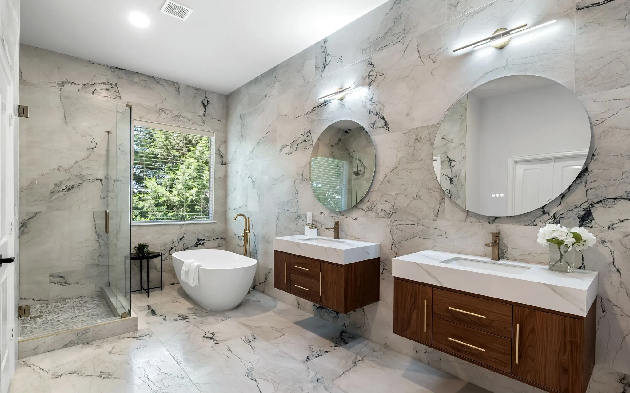 Single Family Residence For Sale in Collin County , 4009 Muscovy Drive, Mc Kinney, Texas 75072, 3 Bedroom, 3 Bathroom, 4 Garage spaces, 3,221 Sqft, built in 2006, mls#21344481, Real Estate Agent in Mc Kinney, Homes For Sale in Collin county, Homes For Sale in Mc Kinney, Realtor in Mc Kinney Texas, Real Estate Brokerage Independent Realty Texas, Luminita Cordes Realtor