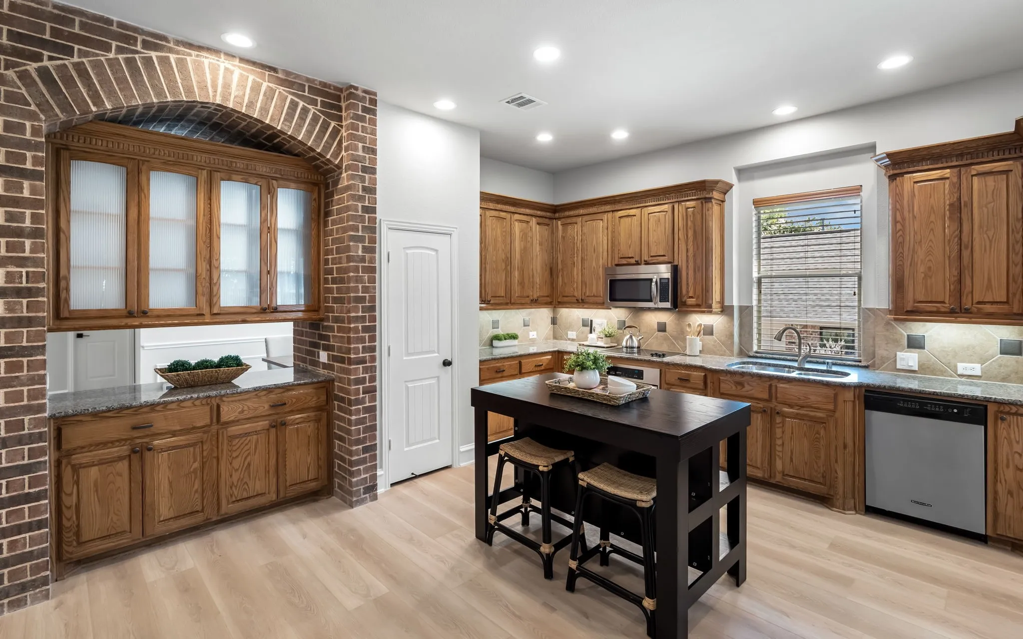 Single Family Residence For Sale in Collin County , 4009 Muscovy Drive, Mc Kinney, Texas 75072, 3 Bedroom, 3 Bathroom, 4 Garage spaces, 3,221 Sqft, built in 2006, mls#21344481, Real Estate Agent in Mc Kinney, Homes For Sale in Collin county, Homes For Sale in Mc Kinney, Realtor in Mc Kinney Texas, Real Estate Brokerage Independent Realty Texas, Luminita Cordes Realtor