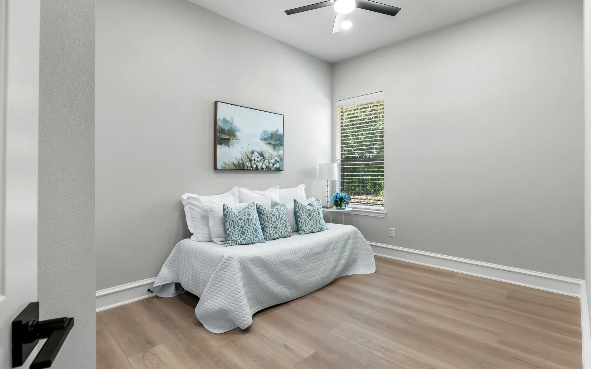 Single Family Residence For Sale in Collin County , 4009 Muscovy Drive, Mc Kinney, Texas 75072, 3 Bedroom, 3 Bathroom, 4 Garage spaces, 3,221 Sqft, built in 2006, mls#21344481, Real Estate Agent in Mc Kinney, Homes For Sale in Collin county, Homes For Sale in Mc Kinney, Realtor in Mc Kinney Texas, Real Estate Brokerage Independent Realty Texas, Luminita Cordes Realtor