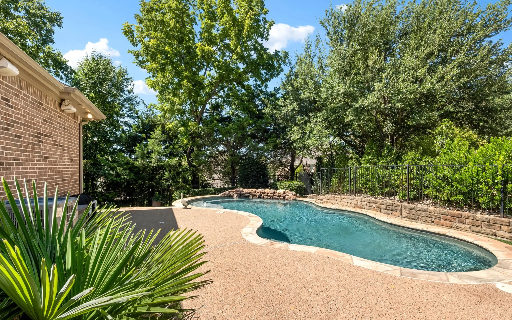 Single Family Residence For Sale in Collin County , 4009 Muscovy Drive, Mc Kinney, Texas 75072, 3 Bedroom, 3 Bathroom, 4 Garage spaces, 3,221 Sqft, built in 2006, mls#21344481, Real Estate Agent in Mc Kinney, Homes For Sale in Collin county, Homes For Sale in Mc Kinney, Realtor in Mc Kinney Texas, Real Estate Brokerage Independent Realty Texas, Luminita Cordes Realtor