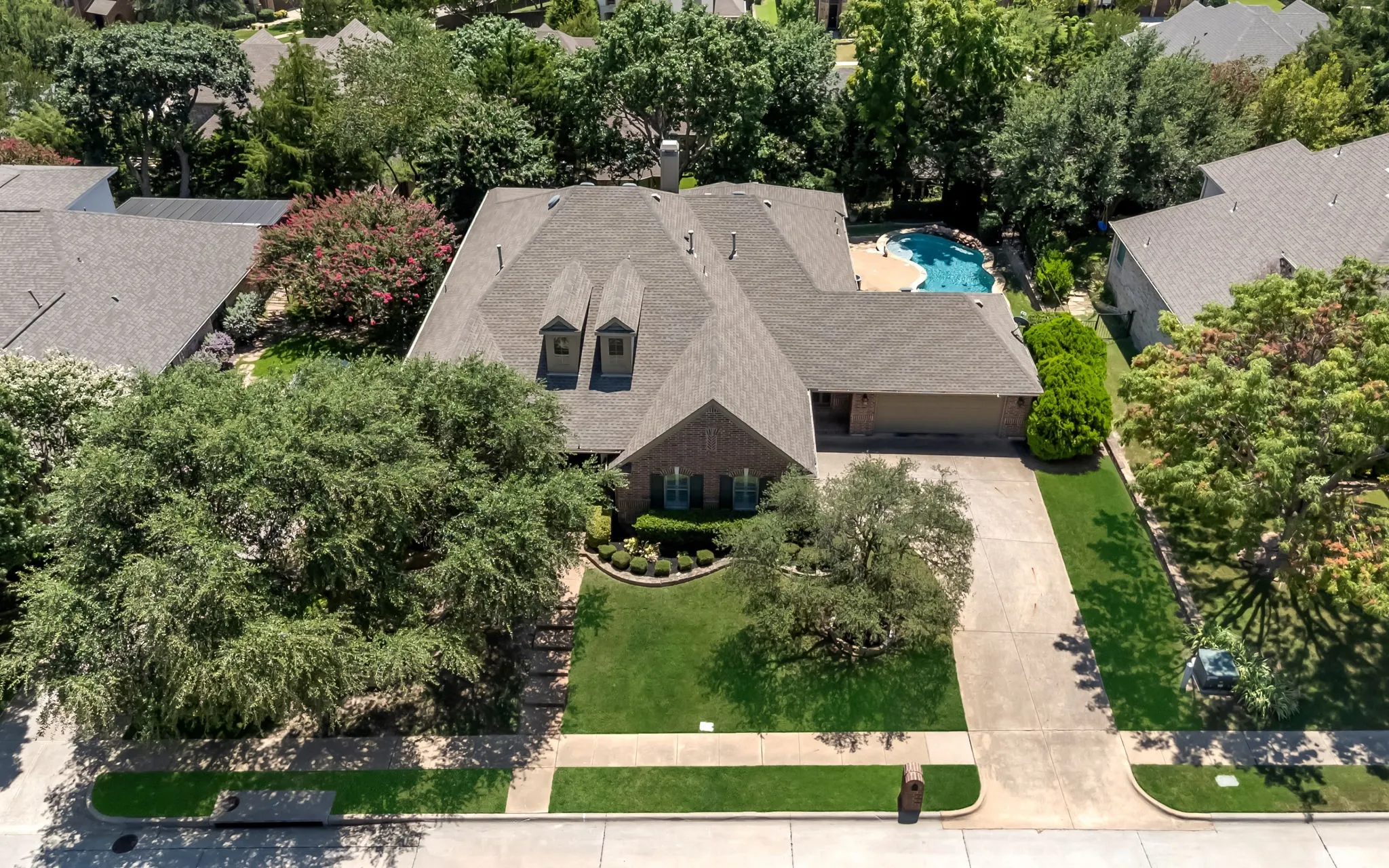 Single Family Residence For Sale in Collin County , 4009 Muscovy Drive, Mc Kinney, Texas 75072, 3 Bedroom, 3 Bathroom, 4 Garage spaces, 3,221 Sqft, built in 2006, mls#21344481, Real Estate Agent in Mc Kinney, Homes For Sale in Collin county, Homes For Sale in Mc Kinney, Realtor in Mc Kinney Texas, Real Estate Brokerage Independent Realty Texas, Luminita Cordes Realtor