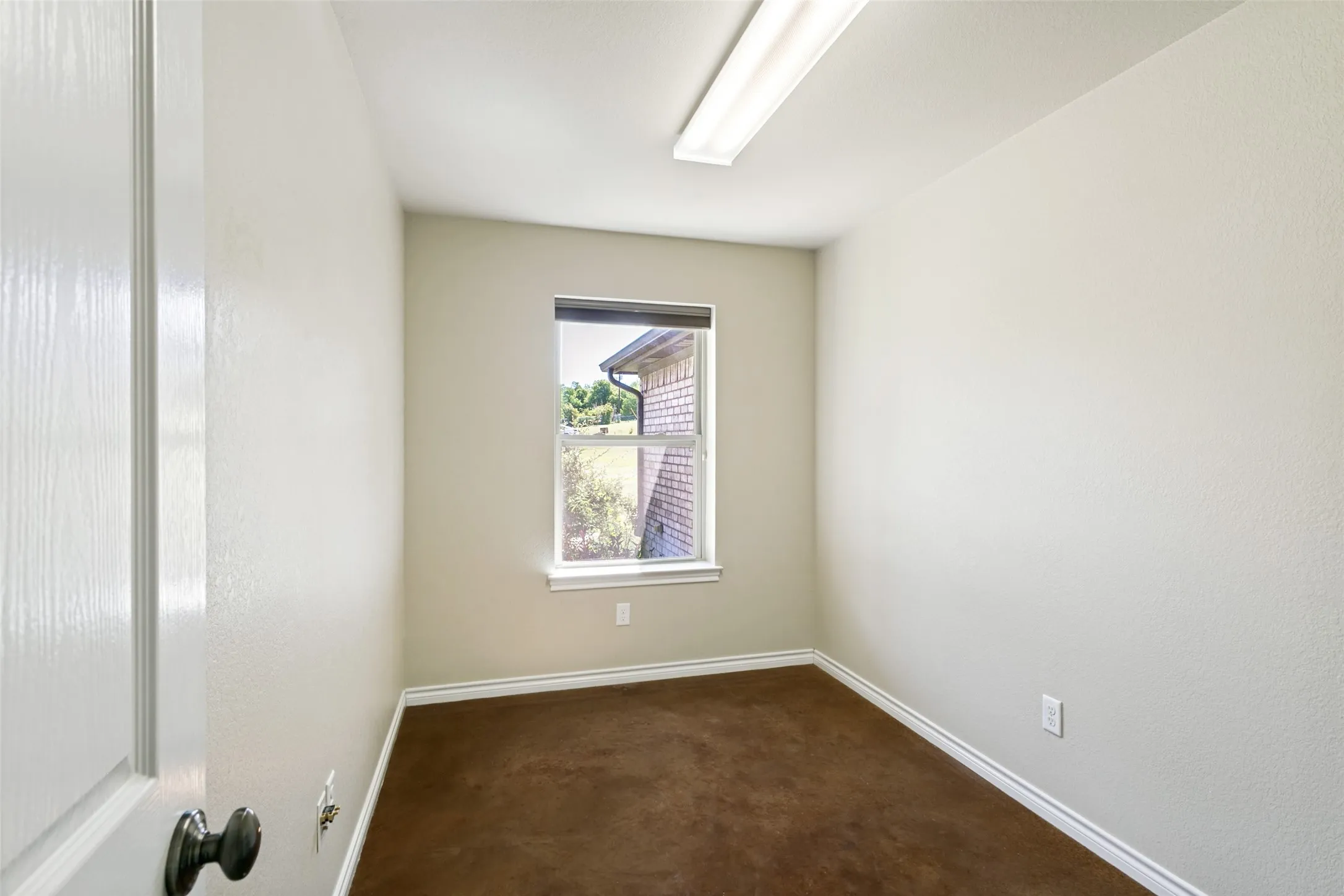 Single Family Residence For Sale in Parker County , 173 Miramar Circle, Weatherford, Texas 76085, 3 Bedrooms, 2 Bathrooms, 2 Garage spaces, 1,887 Sqft, built in 2009, Price $525,000, mls#21339756, Real Estate Agent in Weatherford, Homes For Sale in Parker county, Homes For Sale in Weatherford, Realtor in Weatherford Texas, Real Estate Brokerage Independent Realty Texas, Luminita Cordes Realtor