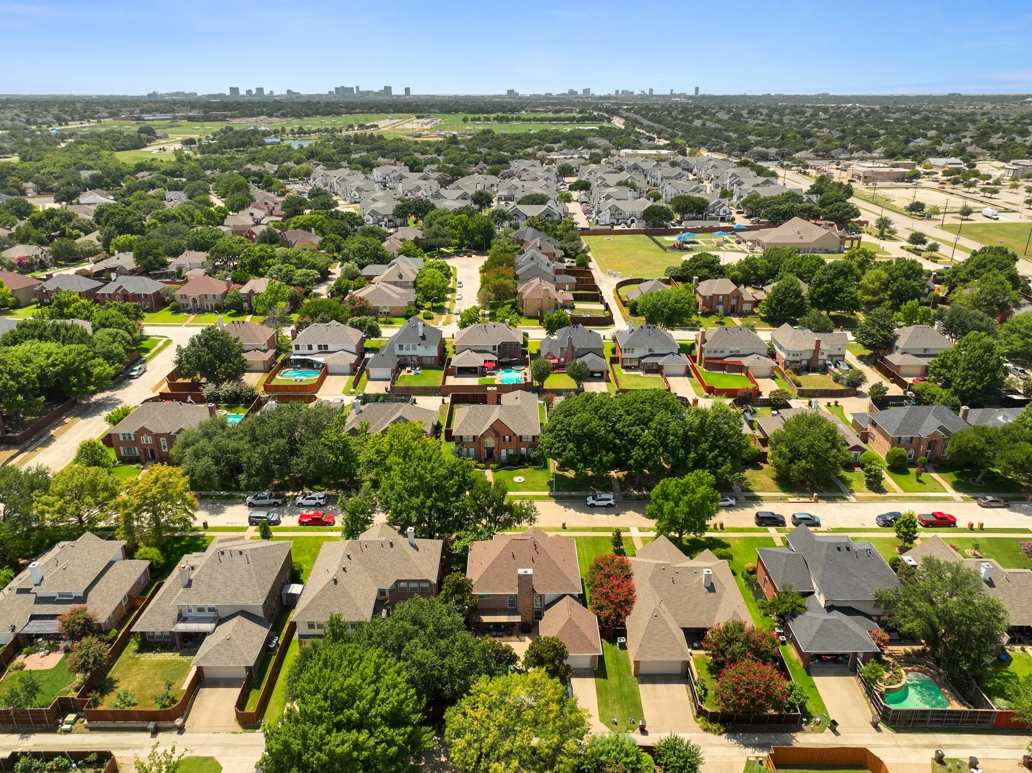 Single Family Residence For Sale in Collin County , 8900 High Meadows Drive, Plano, Texas 75025, 5 Bedroom, 4 Bathroom, 2 Garage spaces, 3,036 Sqft, built in 1994, mls#21339813, Real Estate Agent in Plano, Homes For Sale in Collin county, Homes For Sale in Plano, Realtor in Plano Texas, Real Estate Brokerage Independent Realty Texas, Luminita Cordes Realtor