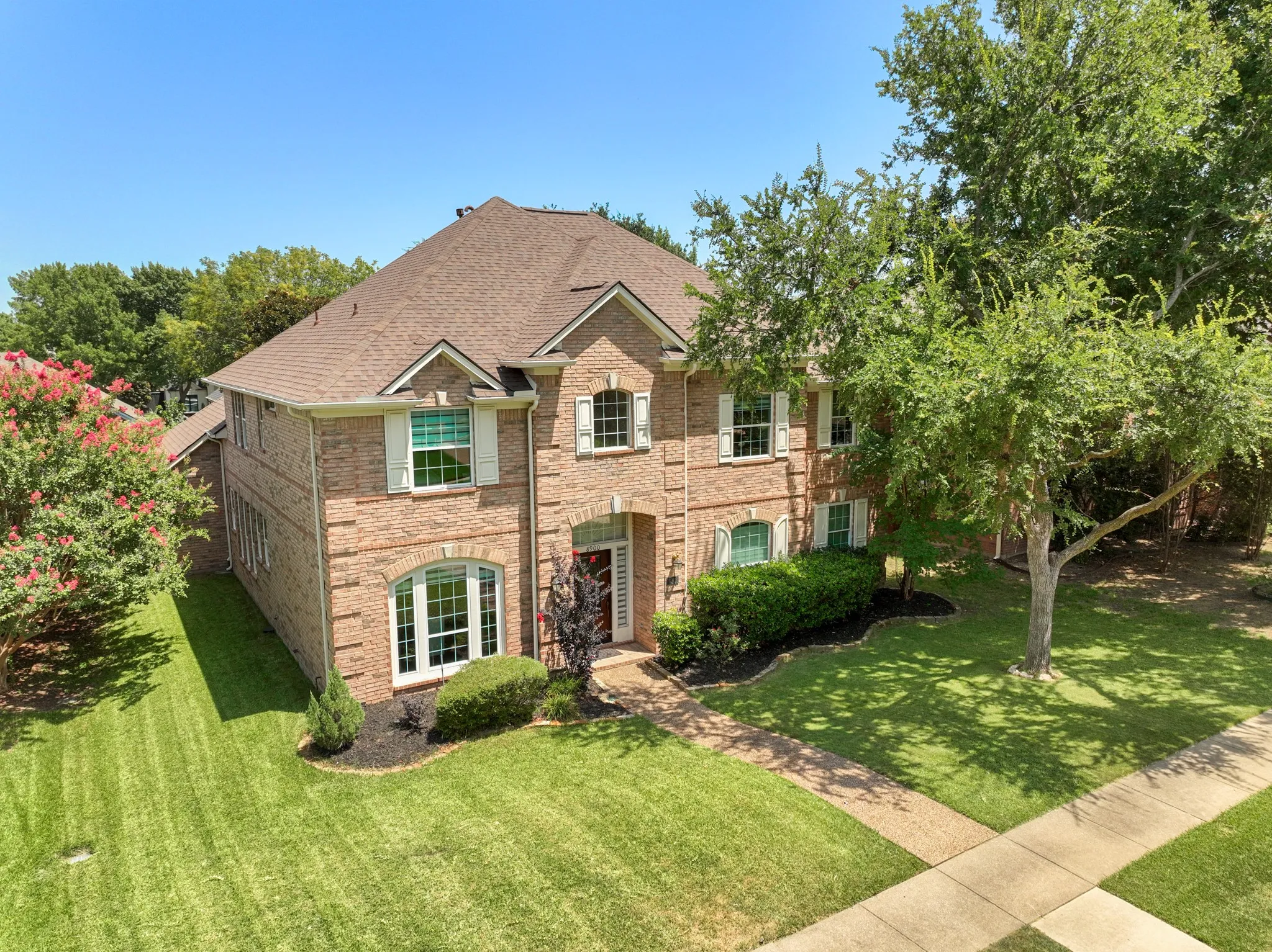 Single Family Residence For Sale in Collin County , 8900 High Meadows Drive, Plano, Texas 75025, 5 Bedroom, 4 Bathroom, 2 Garage spaces, 3,036 Sqft, built in 1994, mls#21339813, Real Estate Agent in Plano, Homes For Sale in Collin county, Homes For Sale in Plano, Realtor in Plano Texas, Real Estate Brokerage Independent Realty Texas, Luminita Cordes Realtor