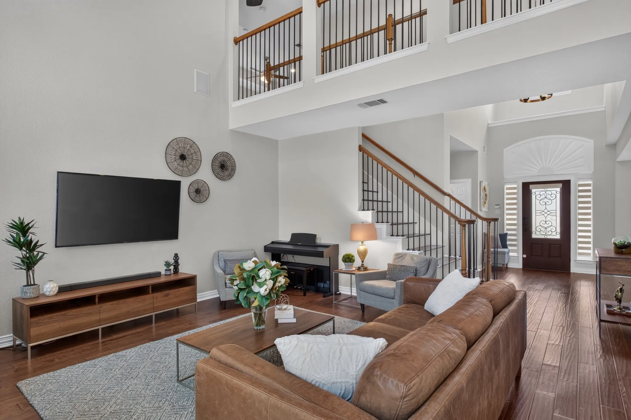 Single Family Residence For Sale in Collin County , 8900 High Meadows Drive, Plano, Texas 75025, 5 Bedroom, 4 Bathroom, 2 Garage spaces, 3,036 Sqft, built in 1994, mls#21339813, Real Estate Agent in Plano, Homes For Sale in Collin county, Homes For Sale in Plano, Realtor in Plano Texas, Real Estate Brokerage Independent Realty Texas, Luminita Cordes Realtor