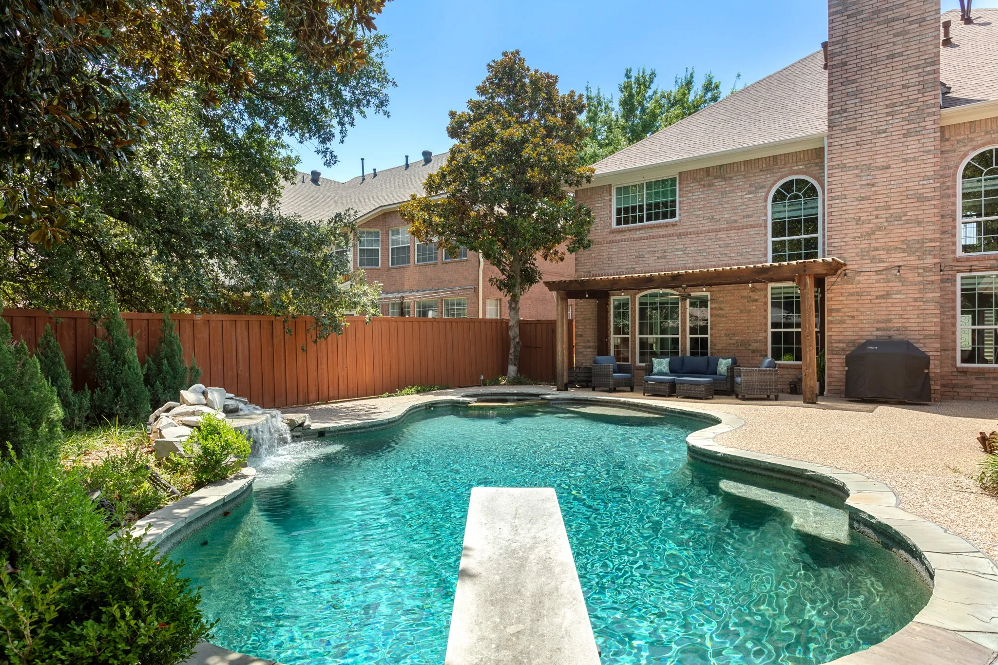 Single Family Residence For Sale in Collin County , 8900 High Meadows Drive, Plano, Texas 75025, 5 Bedroom, 4 Bathroom, 2 Garage spaces, 3,036 Sqft, built in 1994, mls#21339813, Real Estate Agent in Plano, Homes For Sale in Collin county, Homes For Sale in Plano, Realtor in Plano Texas, Real Estate Brokerage Independent Realty Texas, Luminita Cordes Realtor