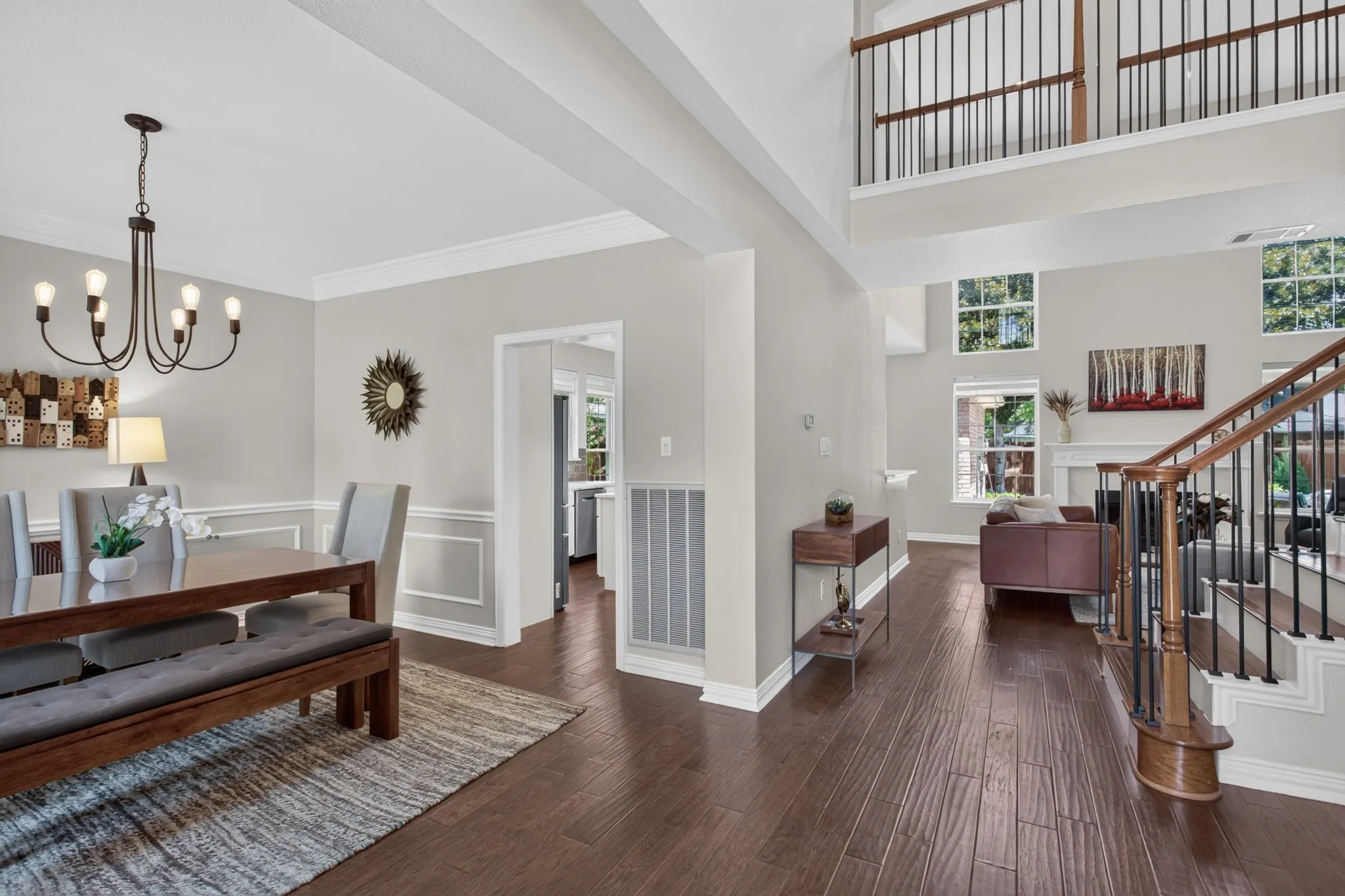 Single Family Residence For Sale in Collin County , 8900 High Meadows Drive, Plano, Texas 75025, 5 Bedroom, 4 Bathroom, 2 Garage spaces, 3,036 Sqft, built in 1994, mls#21339813, Real Estate Agent in Plano, Homes For Sale in Collin county, Homes For Sale in Plano, Realtor in Plano Texas, Real Estate Brokerage Independent Realty Texas, Luminita Cordes Realtor