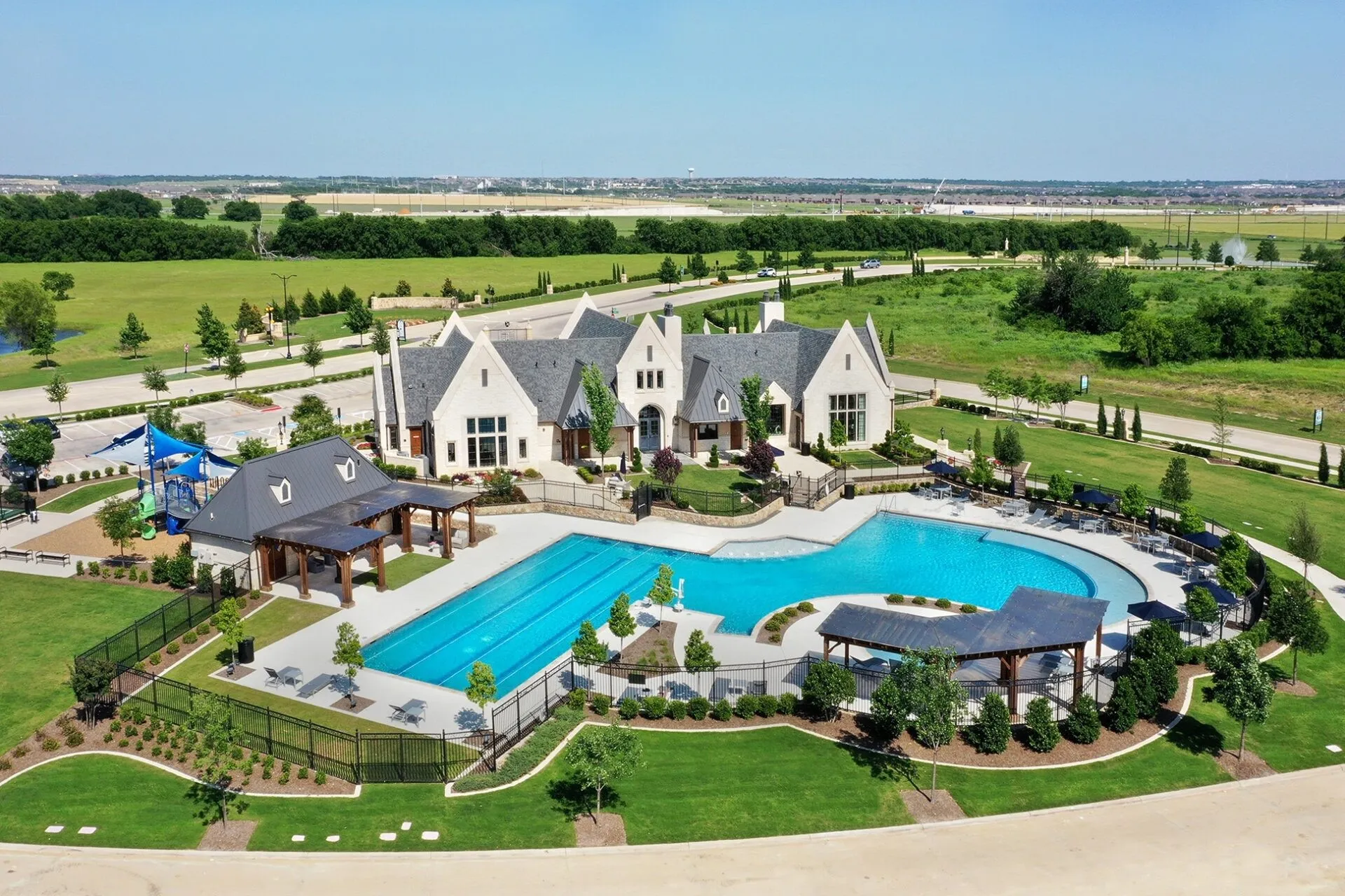 Amenity Center & Pool