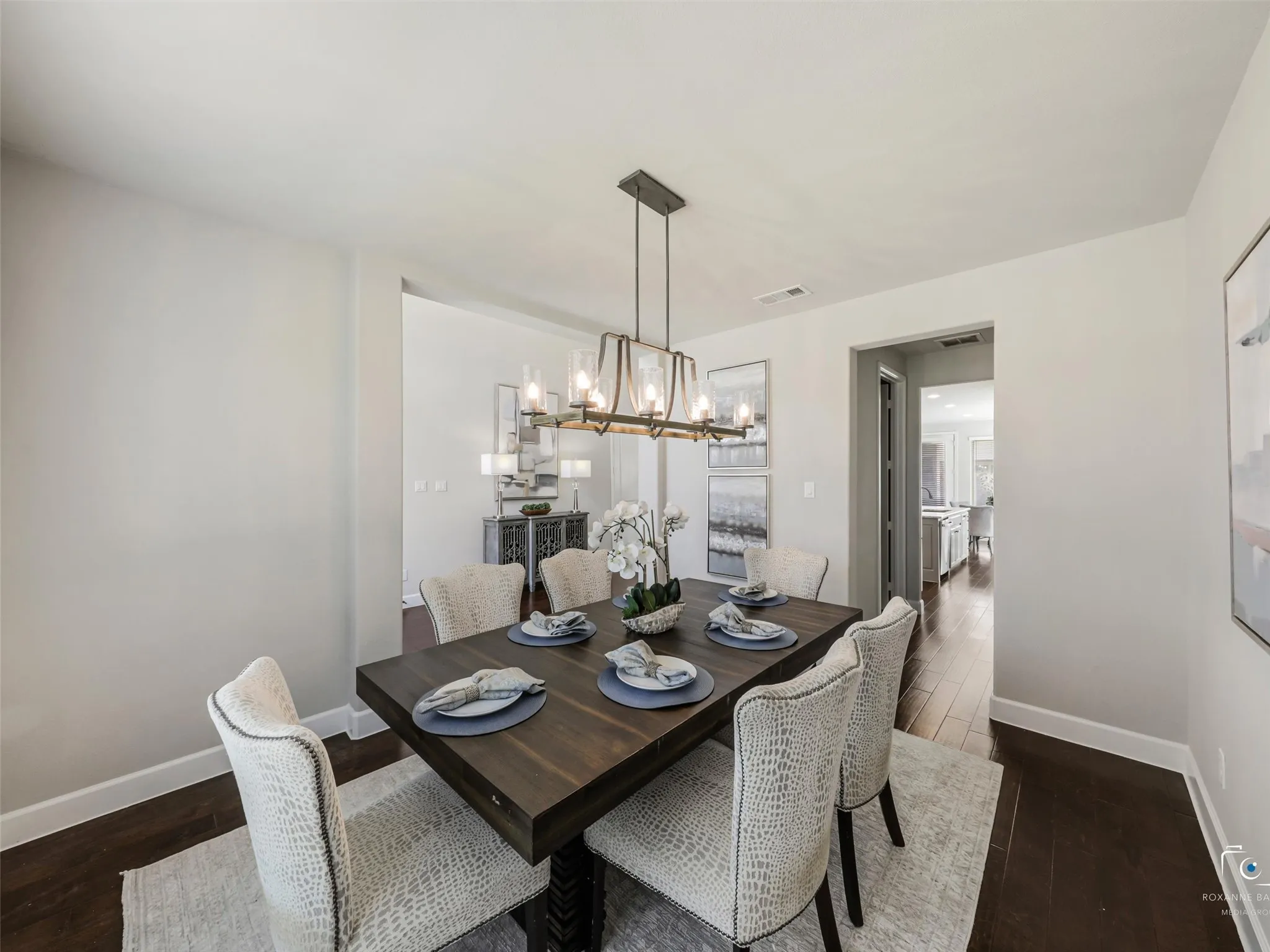 This formal dining room can easily be converted to an office or a 2nd downstairs sitting area