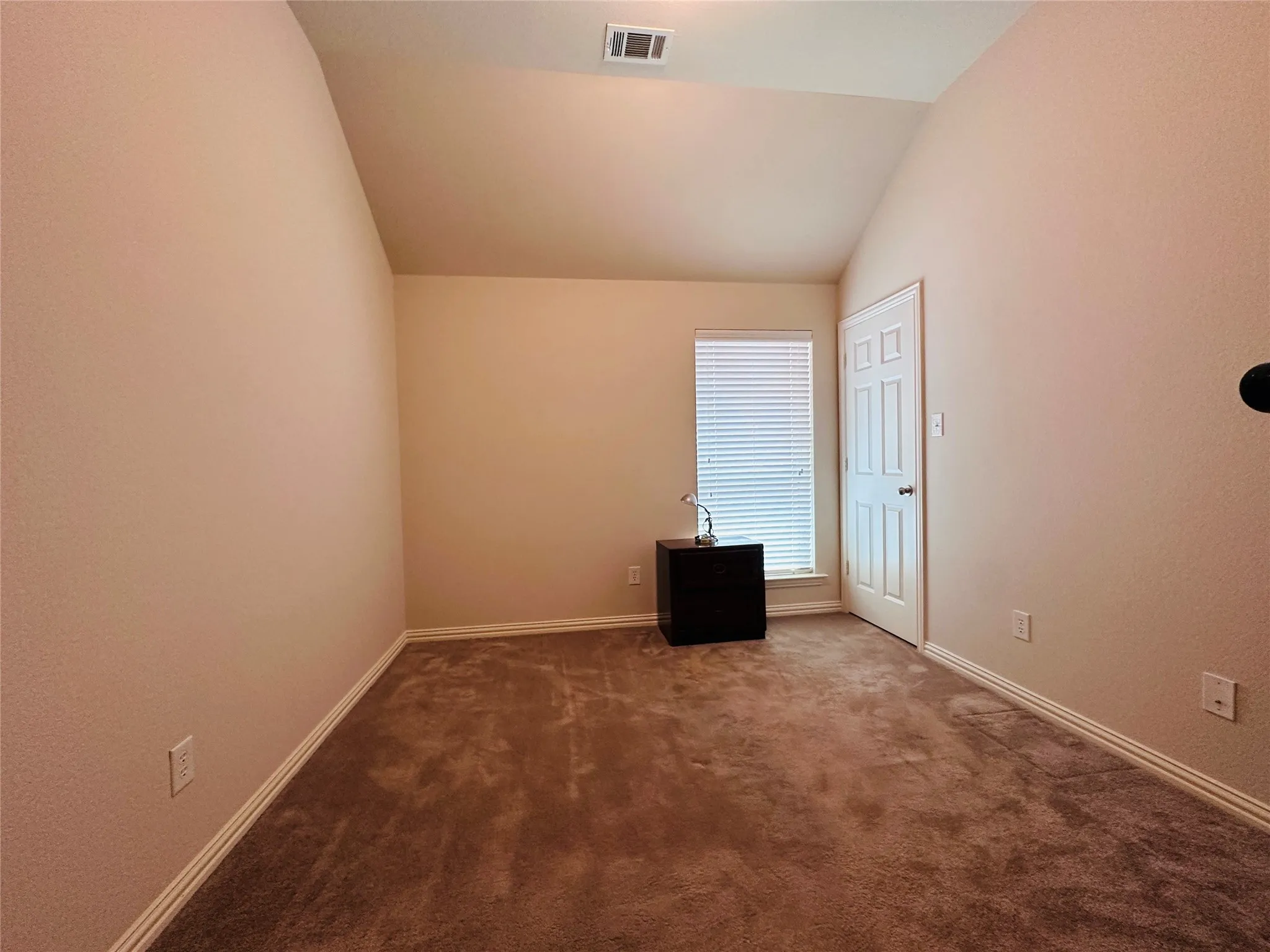 Single Family Residence For Rent in Dallas County , 3516 Rim Fire Drive, Garland, Texas 75044, 3 Bedroom, 2 Bathroom, 2 Garage spaces, 2,207 Sqft, built in 2013, mls#21344477, Real Estate Agent in Garland, Homes For Rent in Dallas county, Homes For Rent in Garland, Realtor in Garland Texas, Real Estate Brokerage Independent Realty Texas, Luminita Cordes Realtor