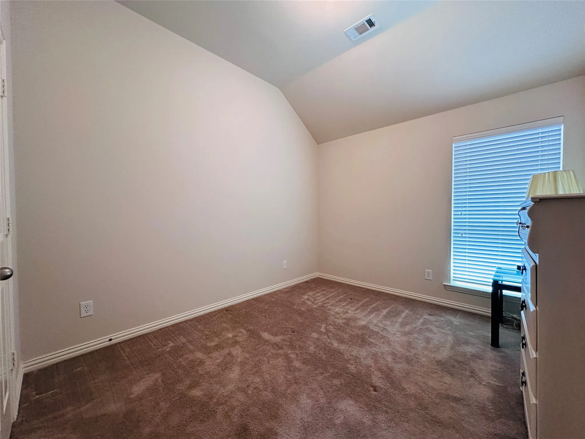 Single Family Residence For Rent in Dallas County , 3516 Rim Fire Drive, Garland, Texas 75044, 3 Bedroom, 2 Bathroom, 2 Garage spaces, 2,207 Sqft, built in 2013, mls#21344477, Real Estate Agent in Garland, Homes For Rent in Dallas county, Homes For Rent in Garland, Realtor in Garland Texas, Real Estate Brokerage Independent Realty Texas, Luminita Cordes Realtor