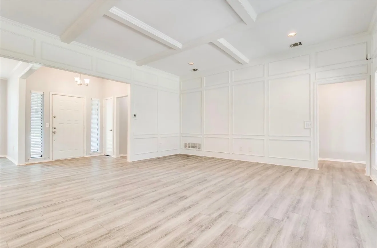 Single Family Residence For Rent in Collin County , 4437 Early Morn Drive, Plano, Texas 75093, 4 Bedroom, 2 Bathroom, 2 Garage spaces, 2,309 Sqft, built in 1983, mls#21342720, Real Estate Agent in Plano, Homes For Rent in Collin county, Homes For Rent in Plano, Realtor in Plano Texas, Real Estate Brokerage Independent Realty Texas, Luminita Cordes Realtor