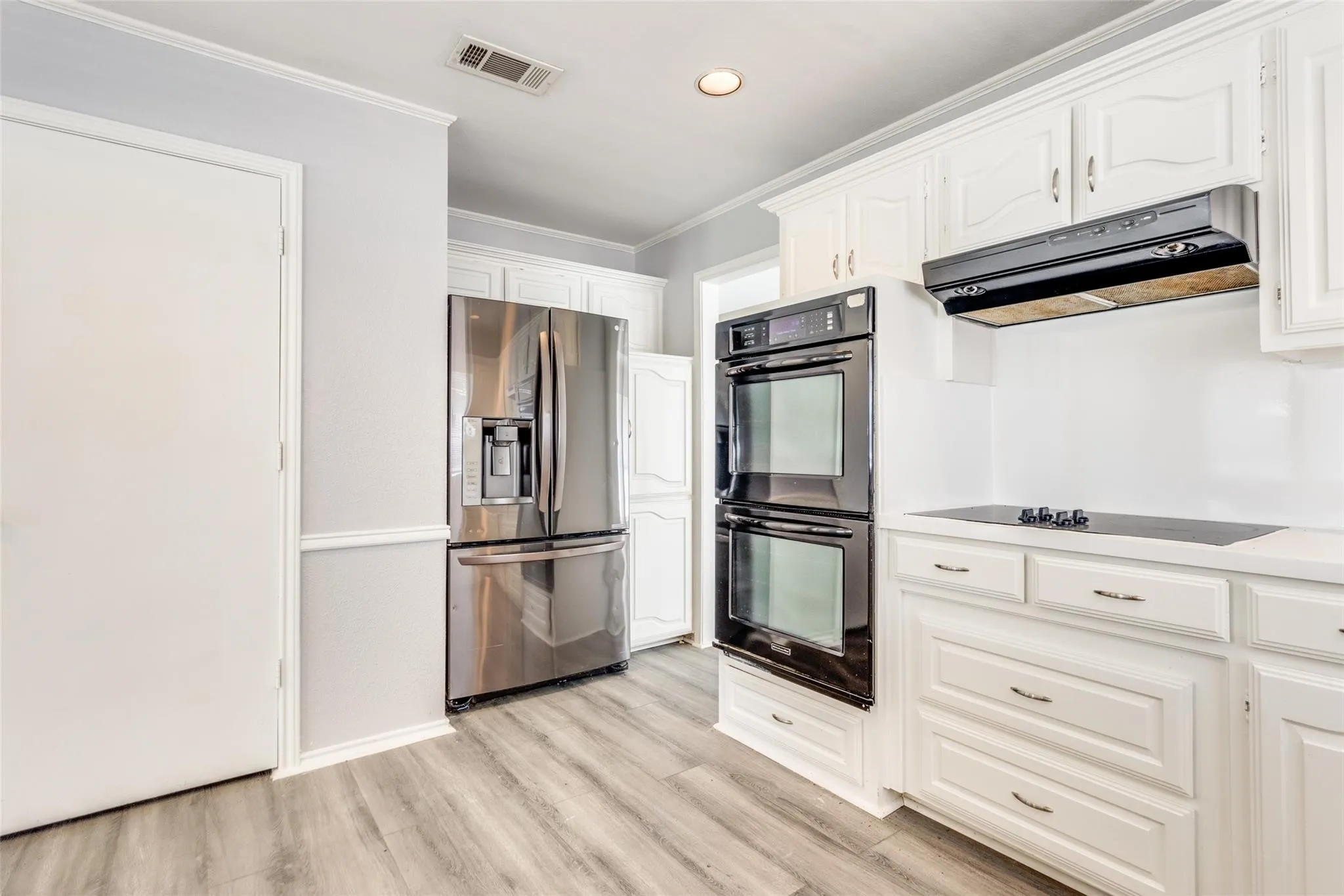 Single Family Residence For Rent in Collin County , 4437 Early Morn Drive, Plano, Texas 75093, 4 Bedroom, 2 Bathroom, 2 Garage spaces, 2,309 Sqft, built in 1983, mls#21342720, Real Estate Agent in Plano, Homes For Rent in Collin county, Homes For Rent in Plano, Realtor in Plano Texas, Real Estate Brokerage Independent Realty Texas, Luminita Cordes Realtor