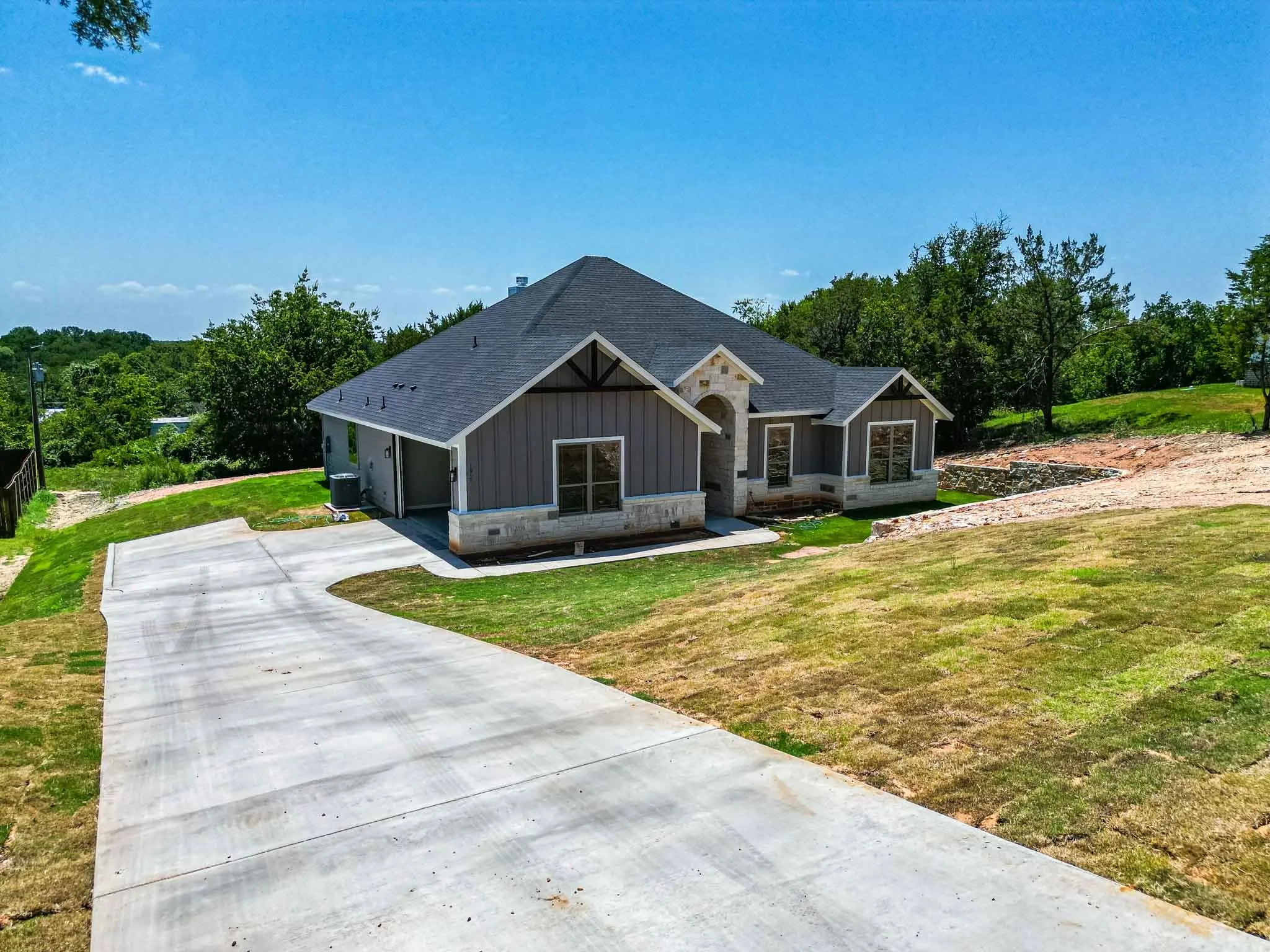 Single Family Residence For Sale in Hood County , 1017 Mojave Trail, Granbury, Texas 76048, 4 Bedroom, 2 Bathroom, 2 Garage spaces, 1,916 Sqft, built in 2026, mls#21342611, Real Estate Agent in Granbury, Homes For Sale in Hood county, Homes For Sale in Granbury, Realtor in Granbury Texas, Real Estate Brokerage Independent Realty Texas, Luminita Cordes Realtor