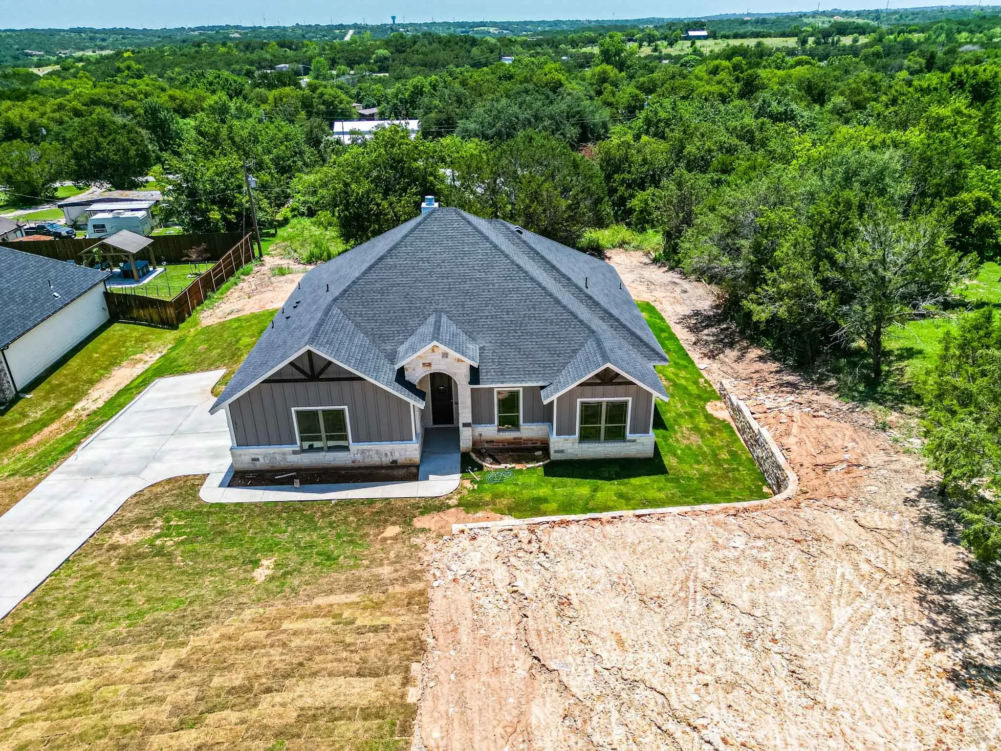 Single Family Residence For Sale in Hood County , 1017 Mojave Trail, Granbury, Texas 76048, 4 Bedroom, 2 Bathroom, 2 Garage spaces, 1,916 Sqft, built in 2026, mls#21342611, Real Estate Agent in Granbury, Homes For Sale in Hood county, Homes For Sale in Granbury, Realtor in Granbury Texas, Real Estate Brokerage Independent Realty Texas, Luminita Cordes Realtor