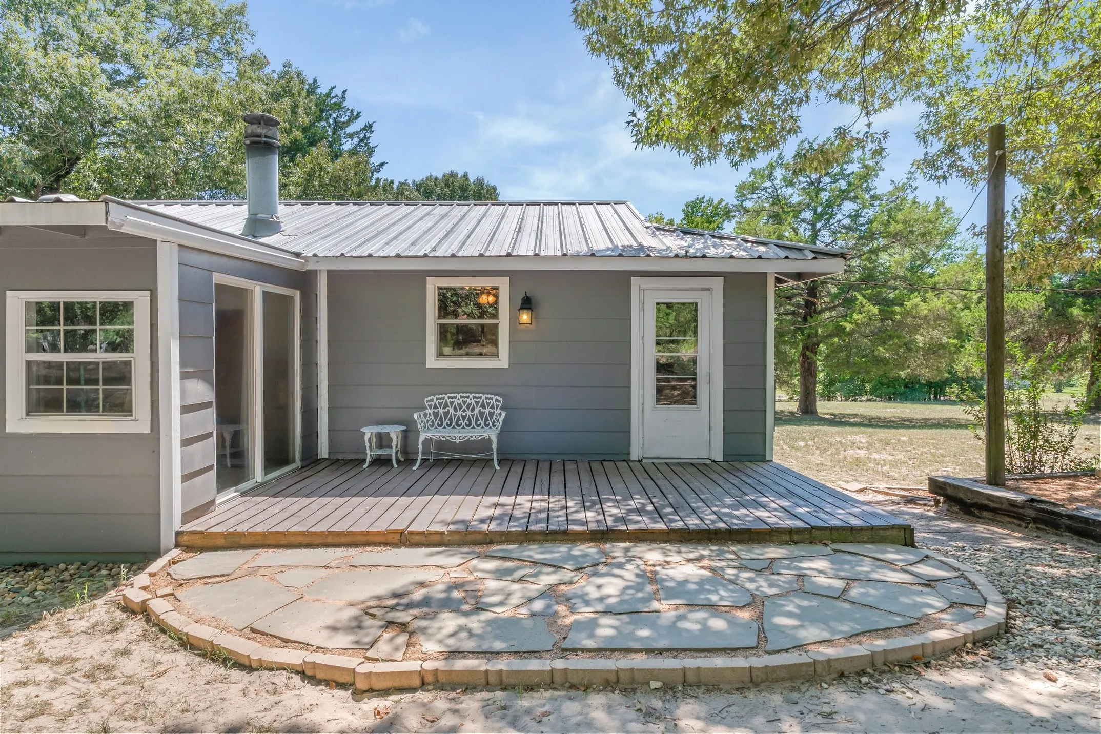 Single Family Residence For Sale in Van Zandt County , 16973 FM 773, Ben Wheeler, Texas 75754, 3 Bedroom, 2 Bathroom, Garage spaces, 1,824 Sqft, built in 1975, mls#21344519, Real Estate Agent in Ben Wheeler, Homes For Sale in Van Zandt county, Homes For Sale in Ben Wheeler, Realtor in Ben Wheeler Texas, Real Estate Brokerage Independent Realty Texas, Luminita Cordes Realtor