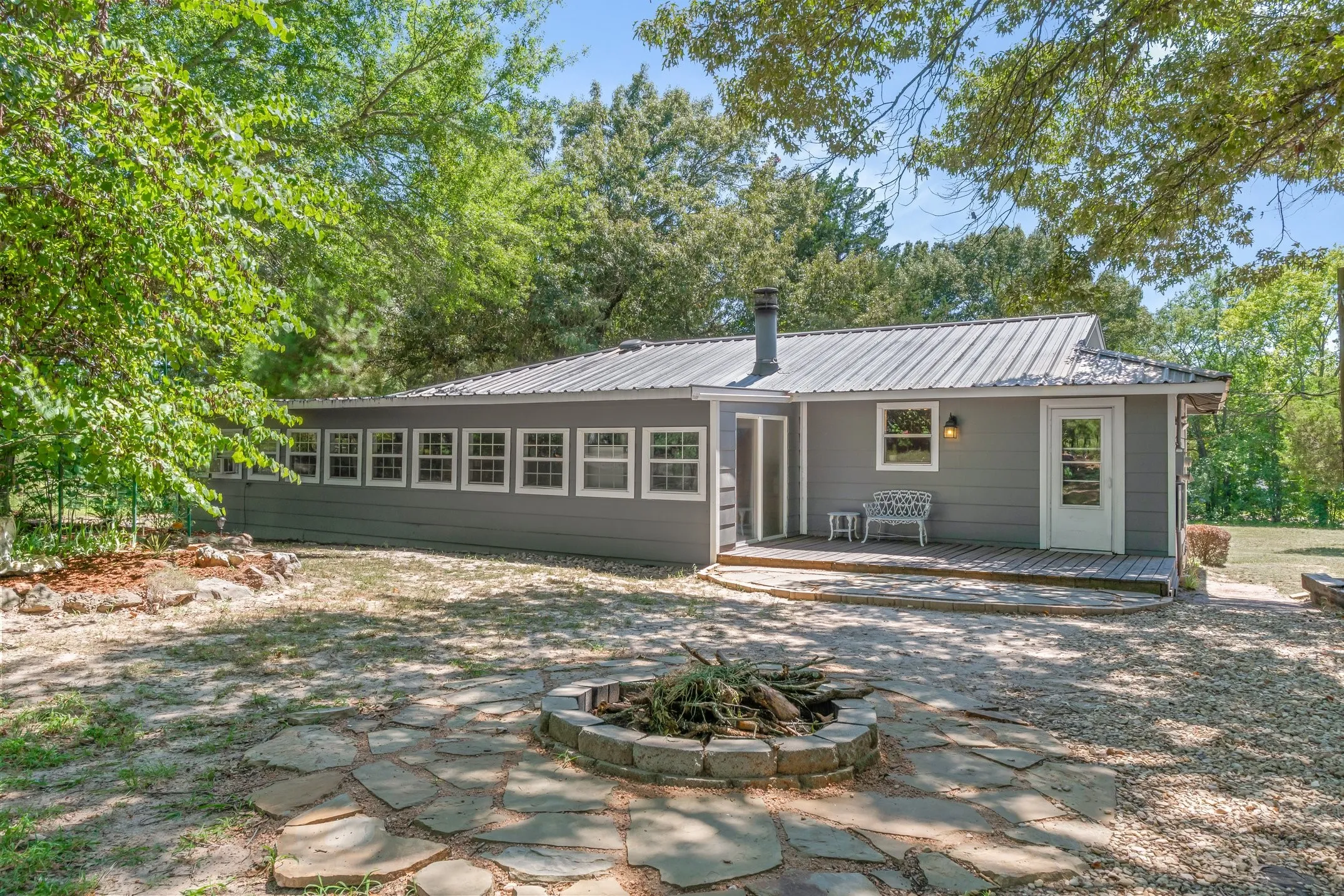 Single Family Residence For Sale in Van Zandt County , 16973 FM 773, Ben Wheeler, Texas 75754, 3 Bedroom, 2 Bathroom, Garage spaces, 1,824 Sqft, built in 1975, mls#21344519, Real Estate Agent in Ben Wheeler, Homes For Sale in Van Zandt county, Homes For Sale in Ben Wheeler, Realtor in Ben Wheeler Texas, Real Estate Brokerage Independent Realty Texas, Luminita Cordes Realtor